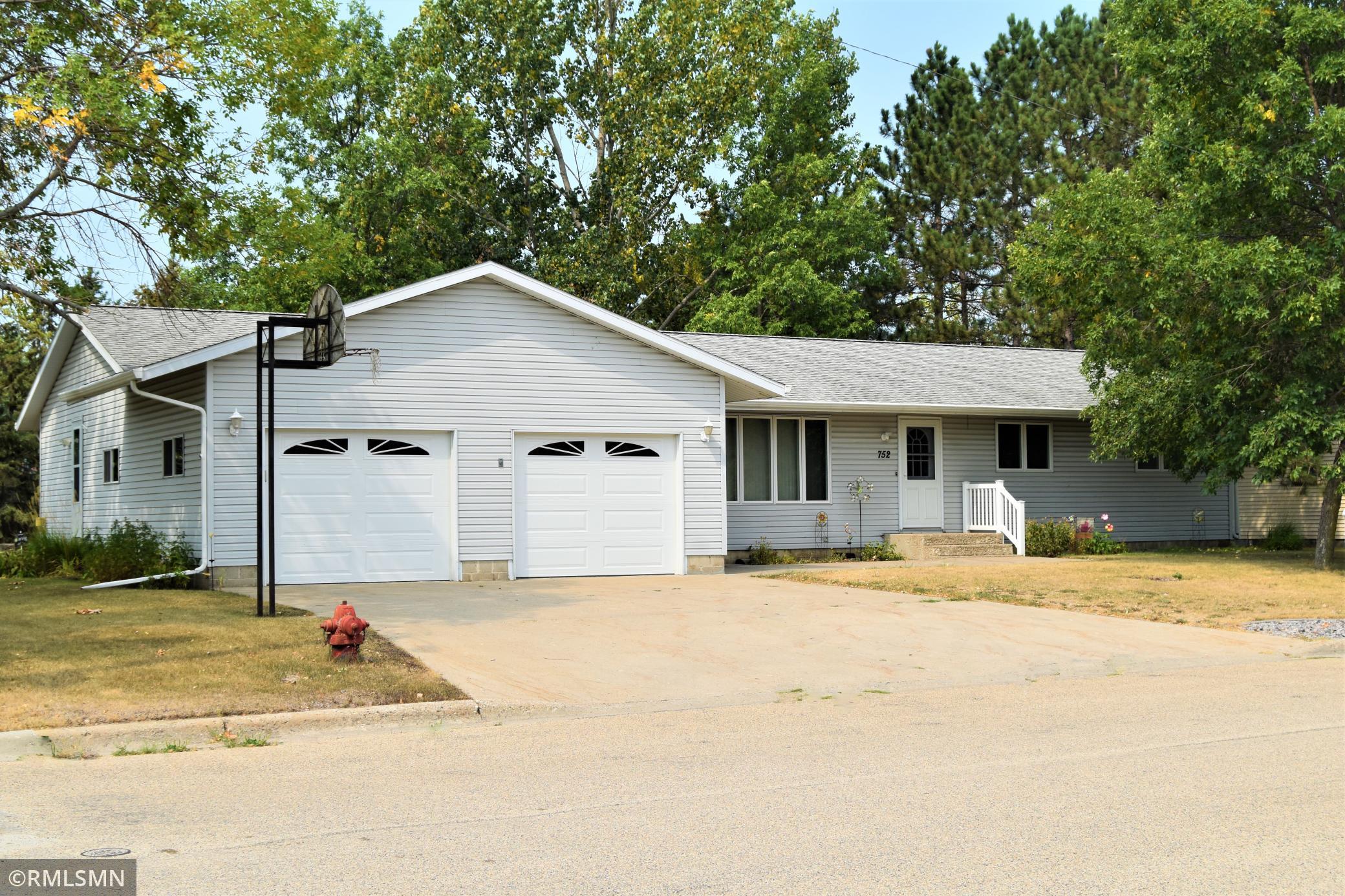 Residential 6085673