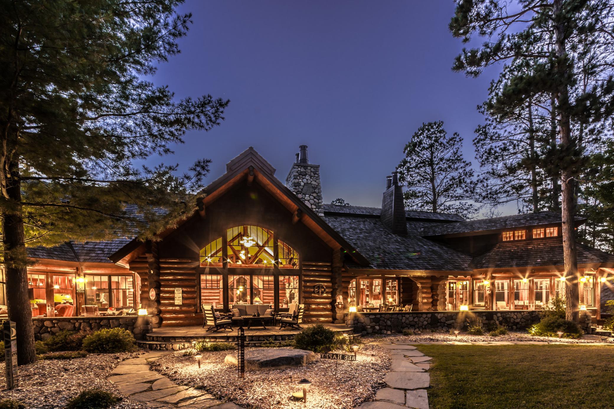 Lakehome 6196716