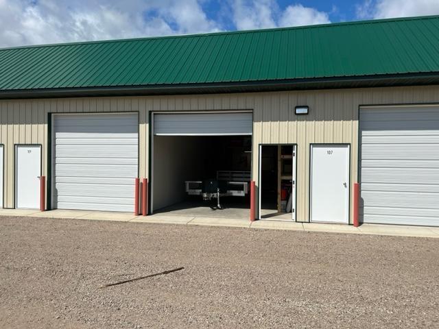 Commercial 6460607