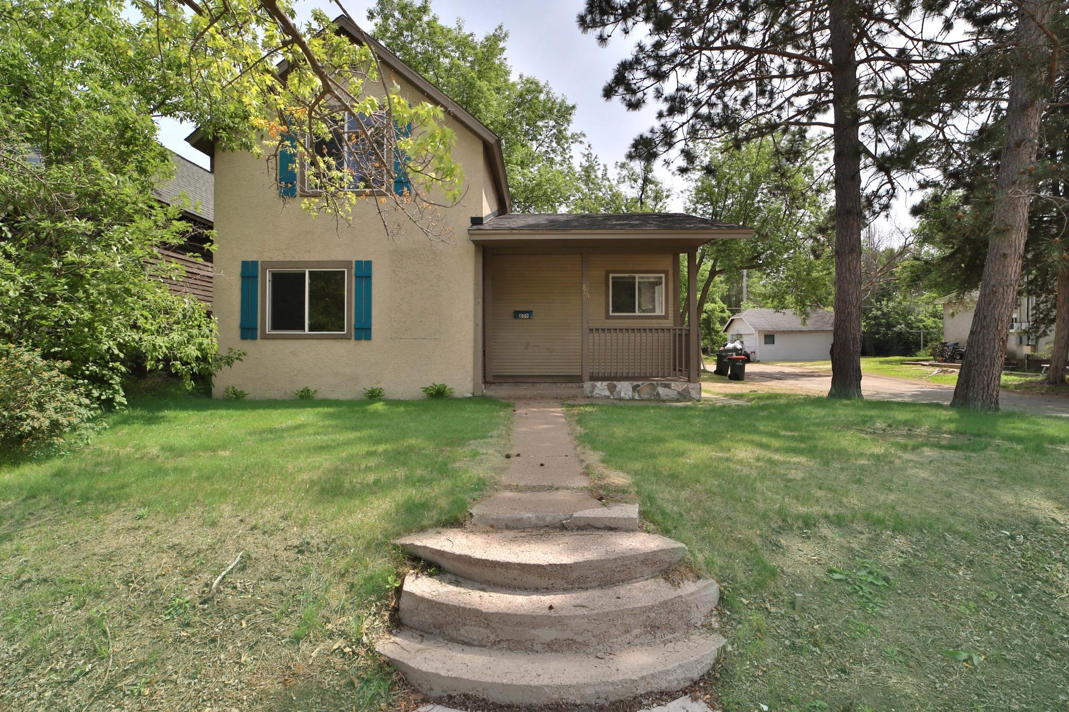 Residential 6723981