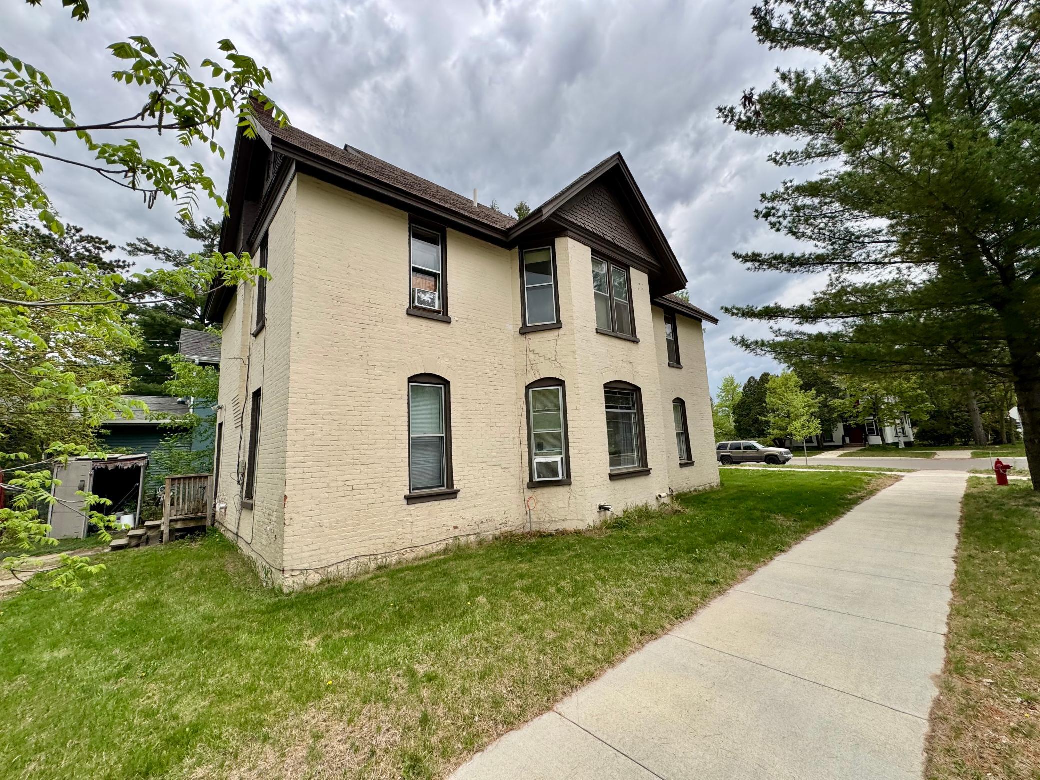 Residential 6729899