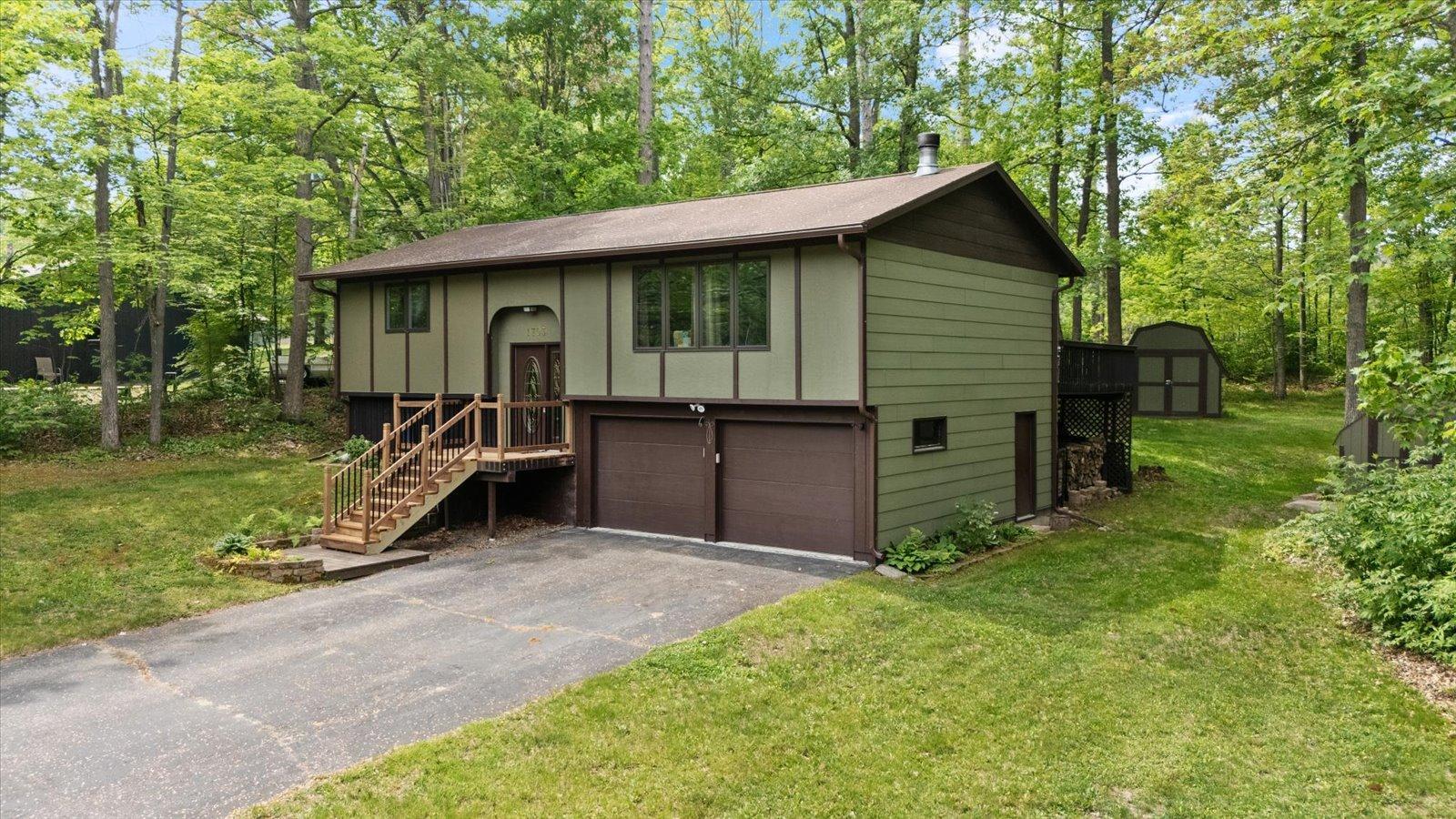 Residential 6732692