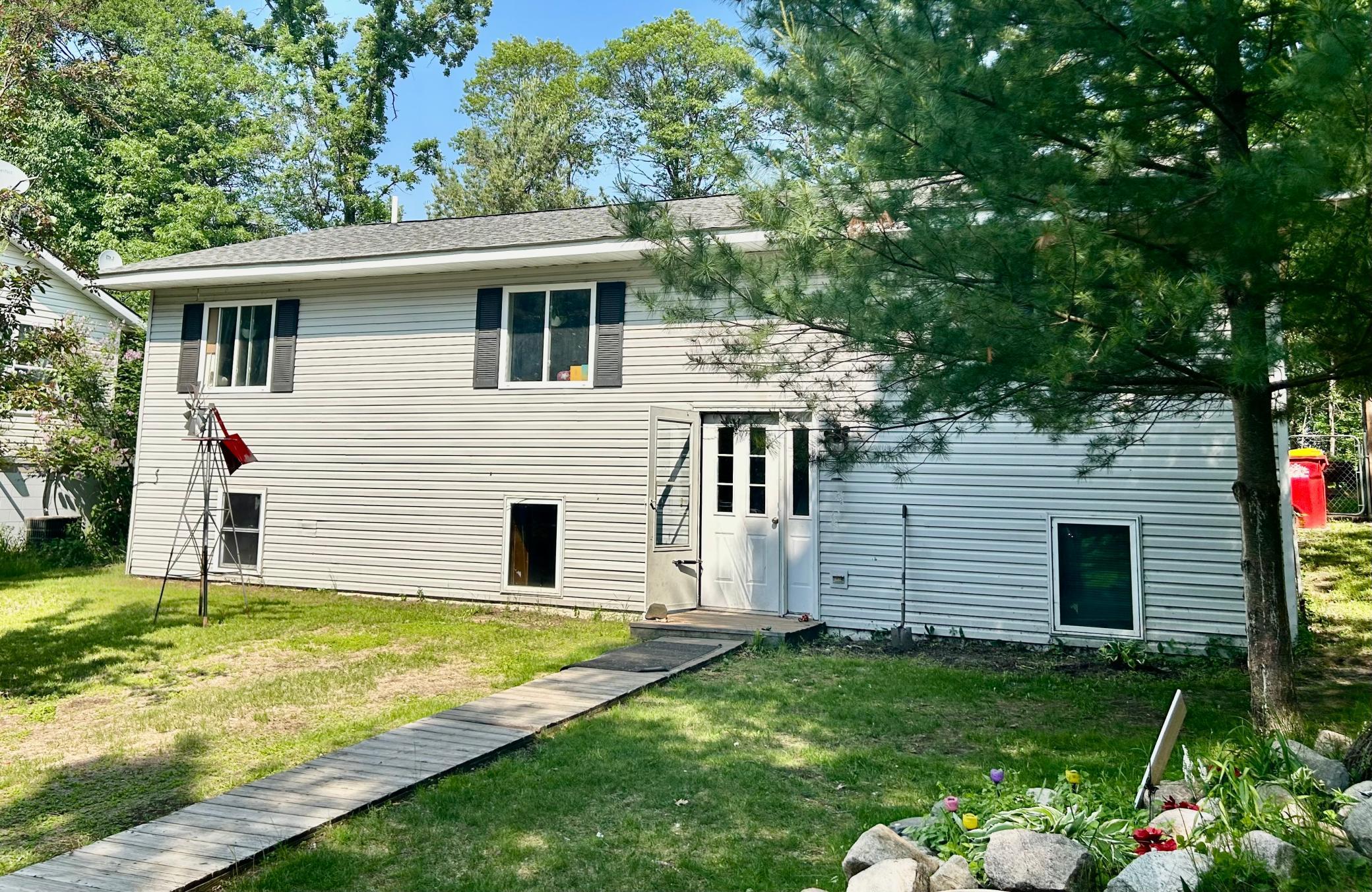 Residential 6735095