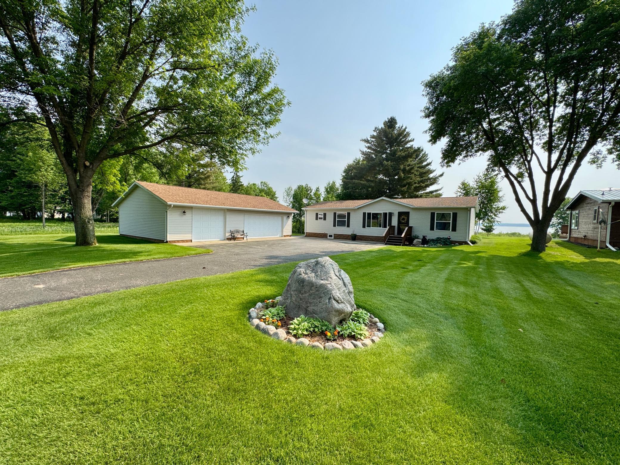 Lakehome 6735450