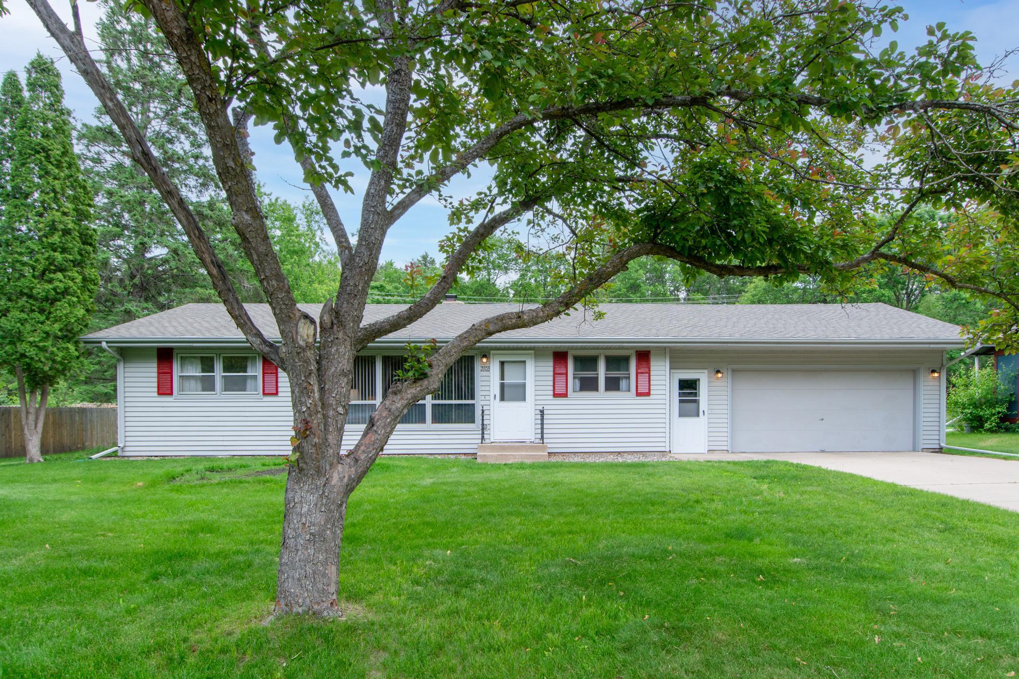Residential 6735745