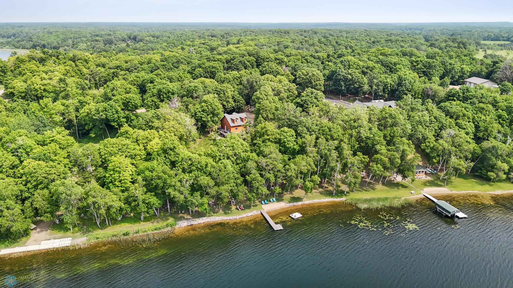 Lakehome 6736492