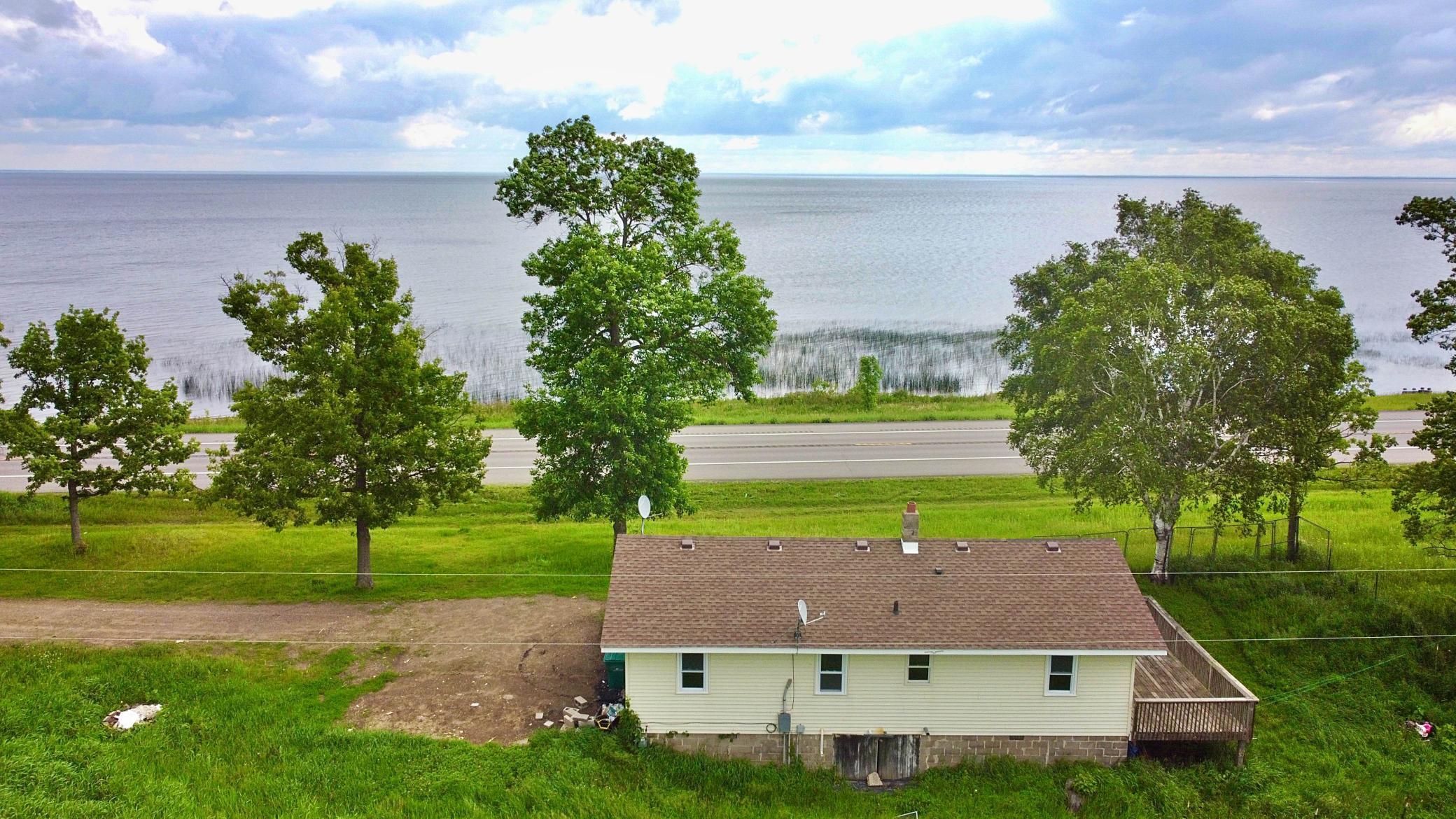Lakehome 6737990