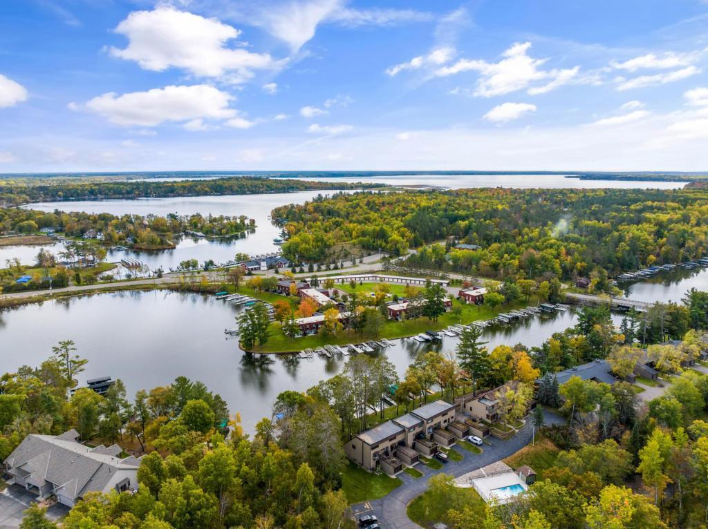 Lakehome 6738768