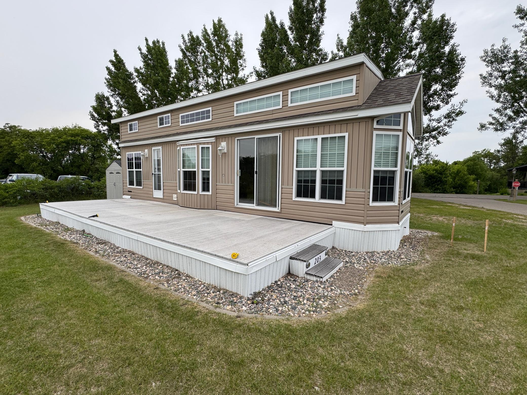 Lakehome 6738815