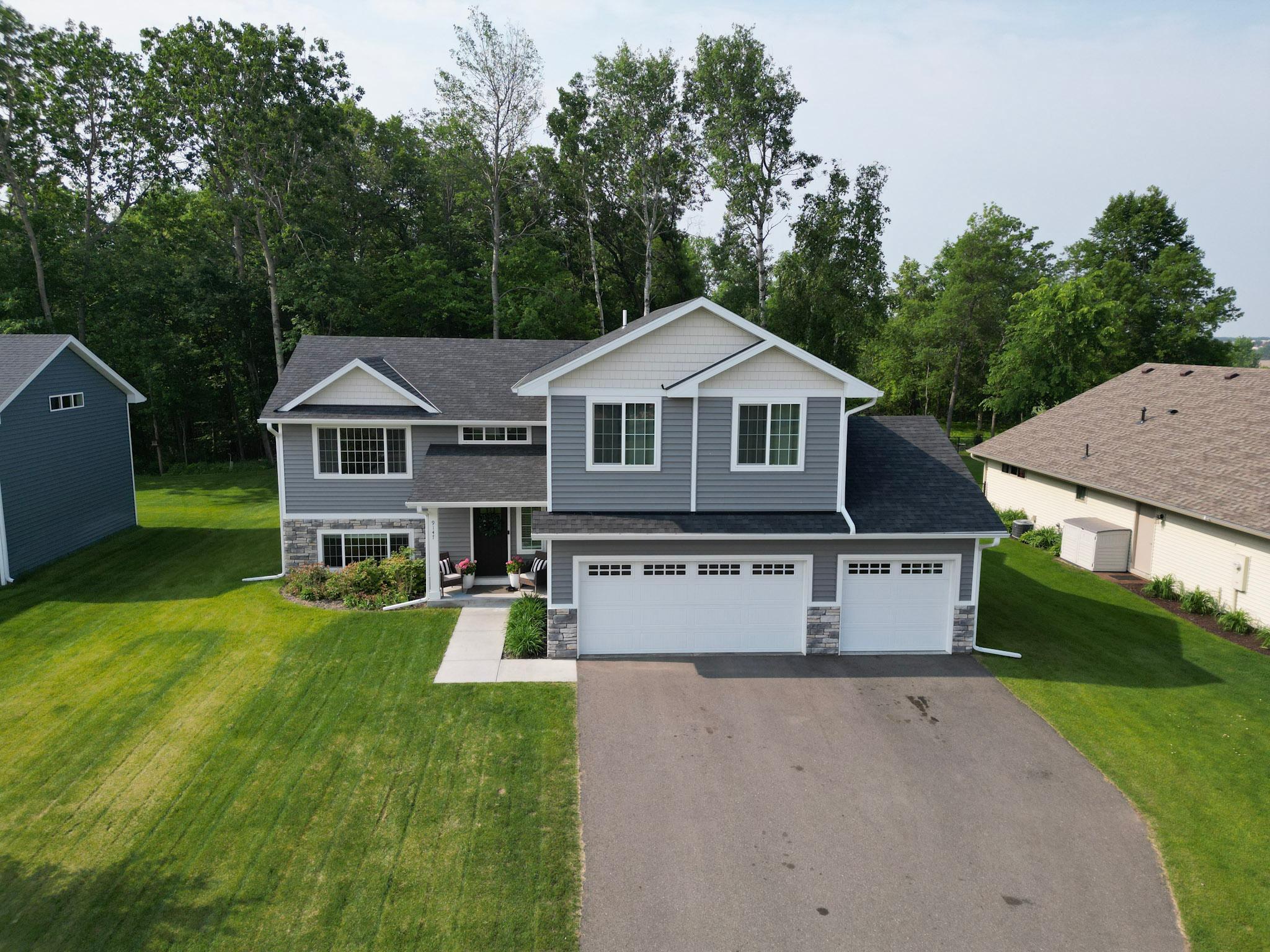 Residential 6738841