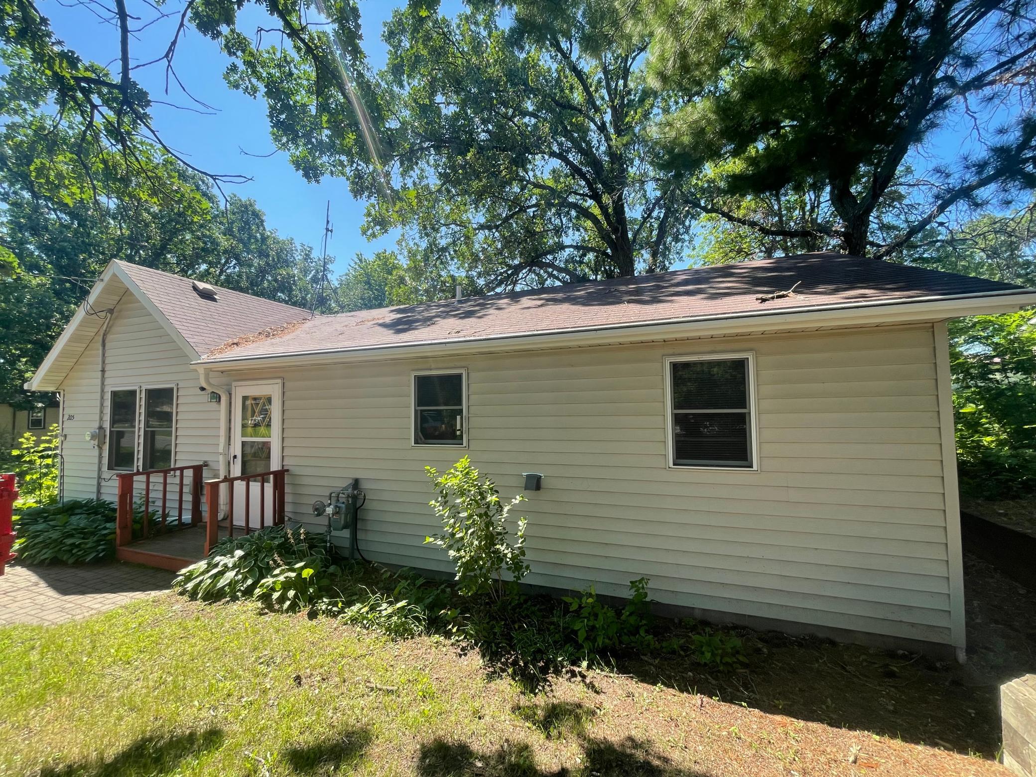 Residential 6739877