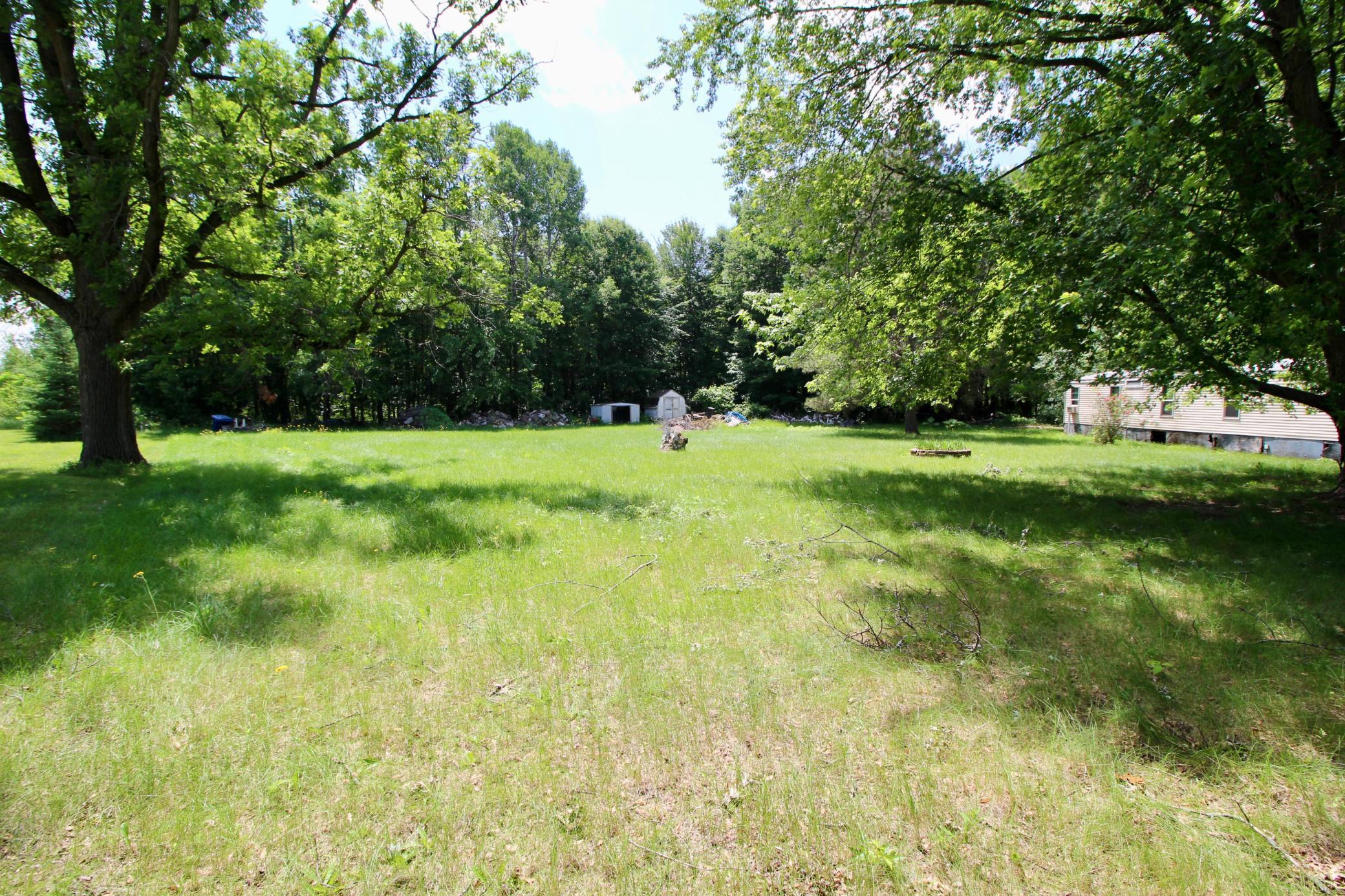 Land 6743903