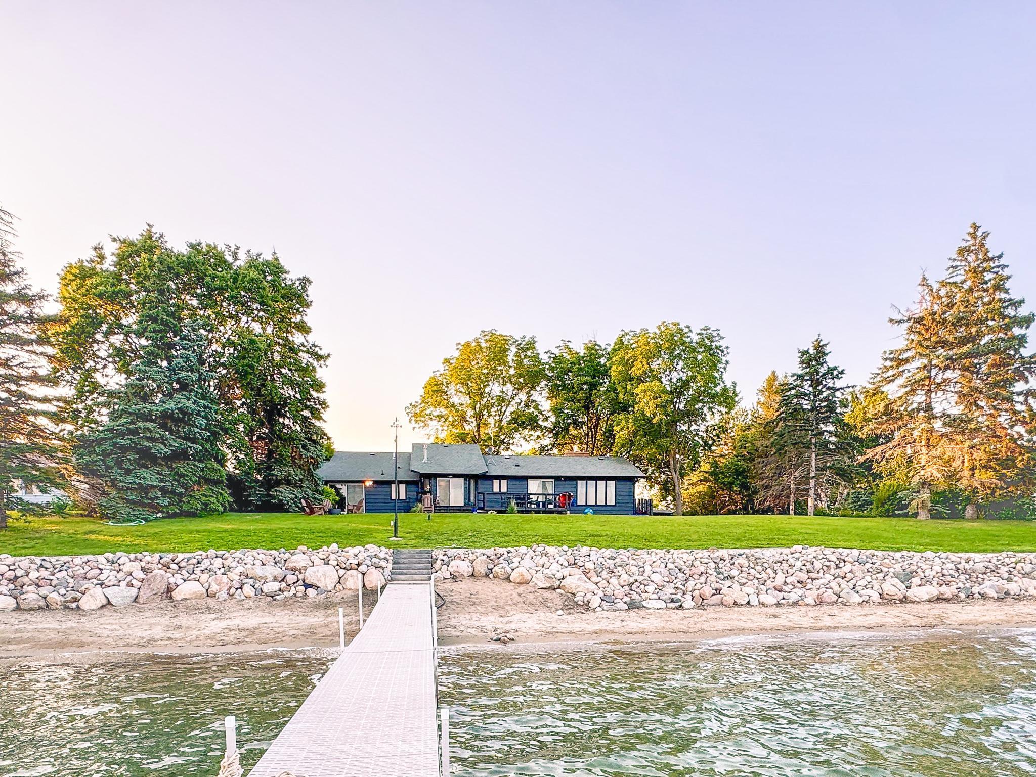 Lakehome 6744761