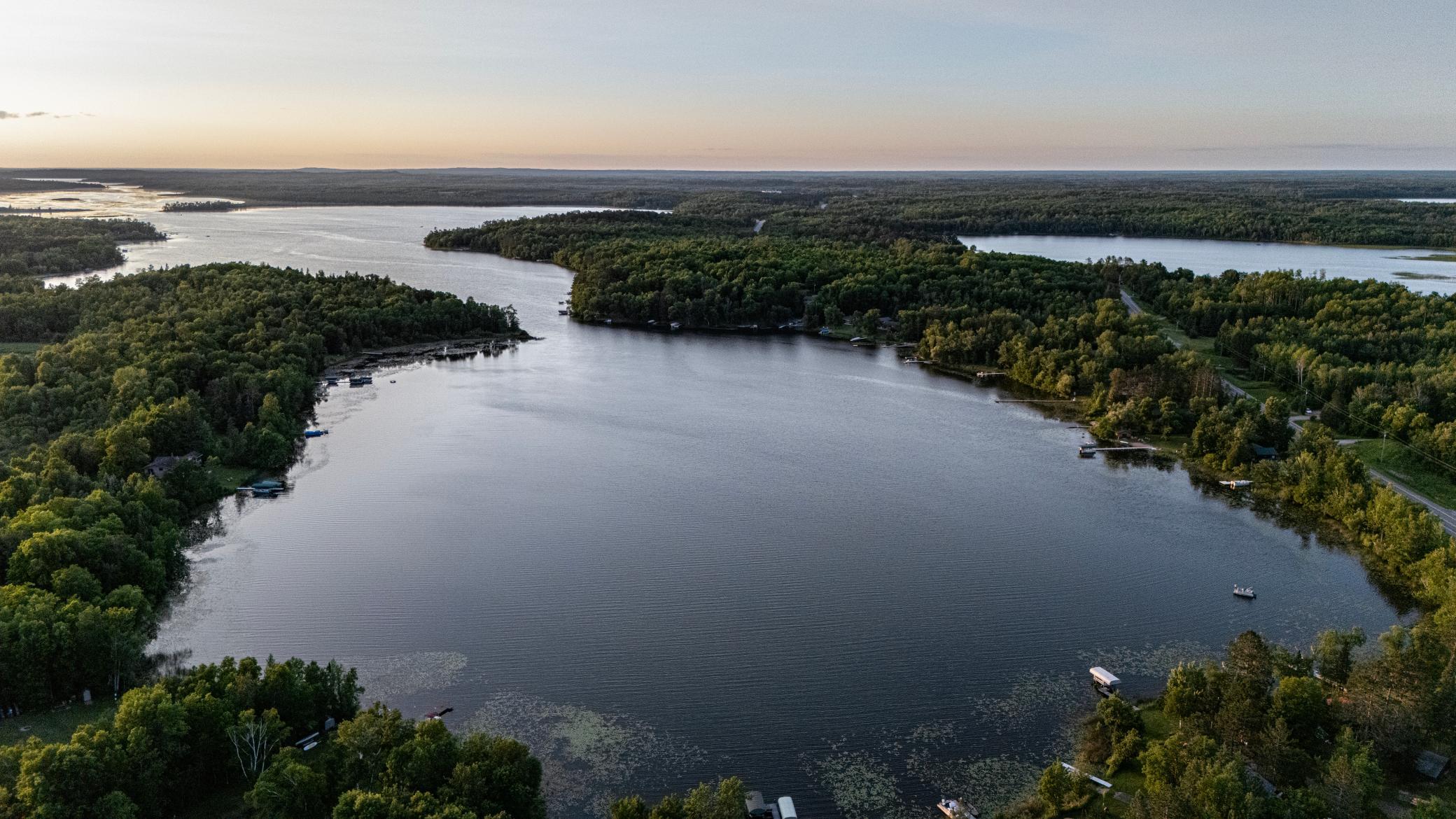 Lakehome 6745065