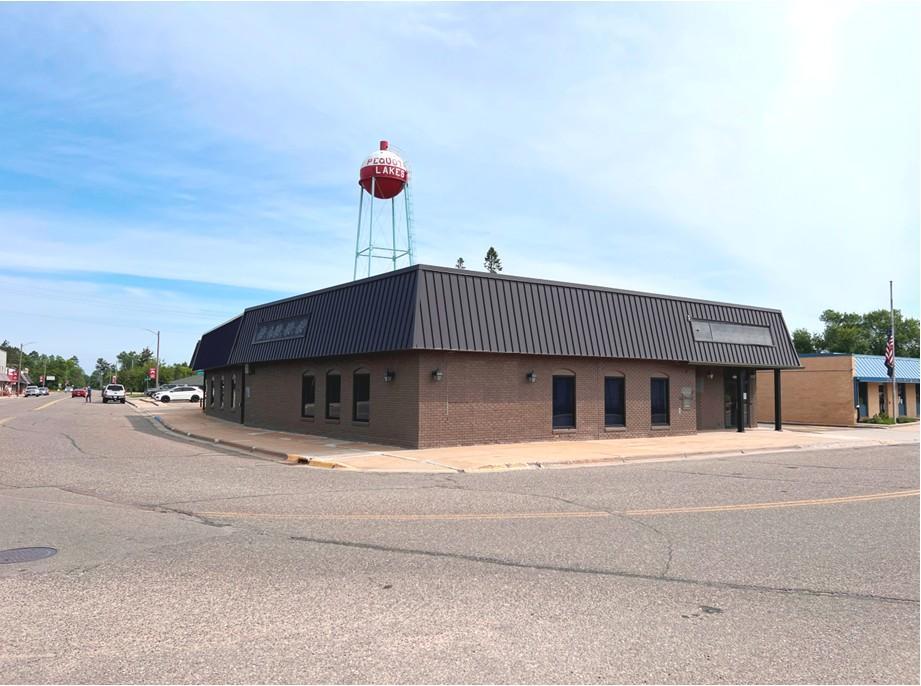 Commercial 6745149
