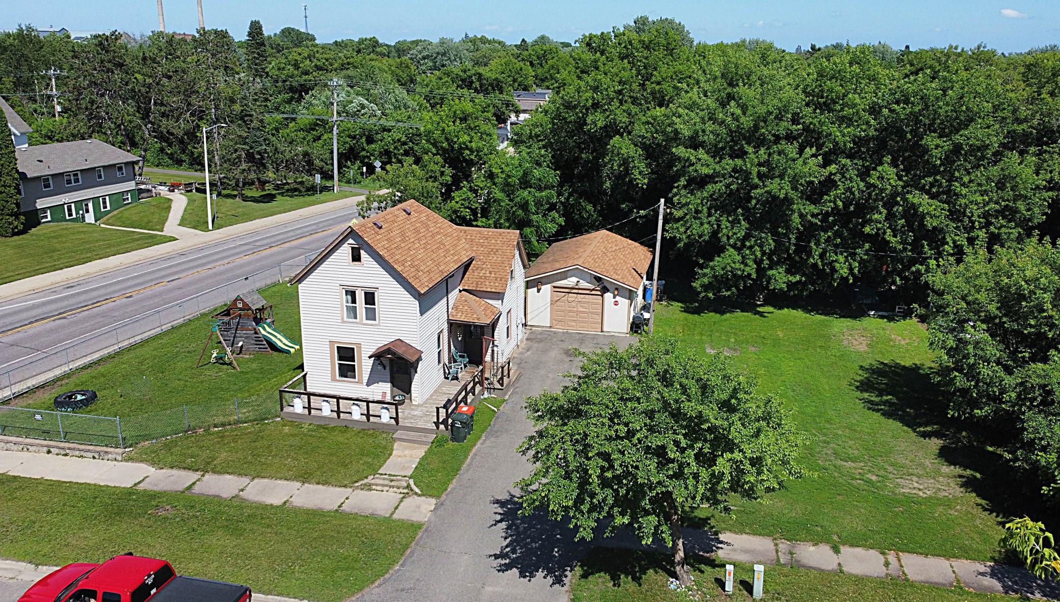 Residential 6745442