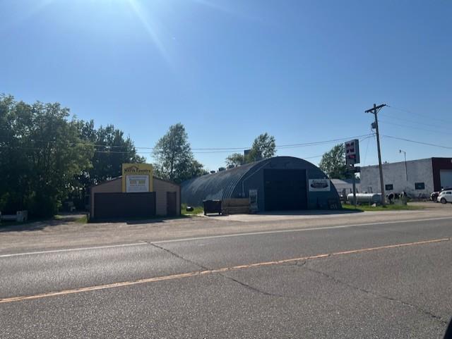 Commercial 6746599
