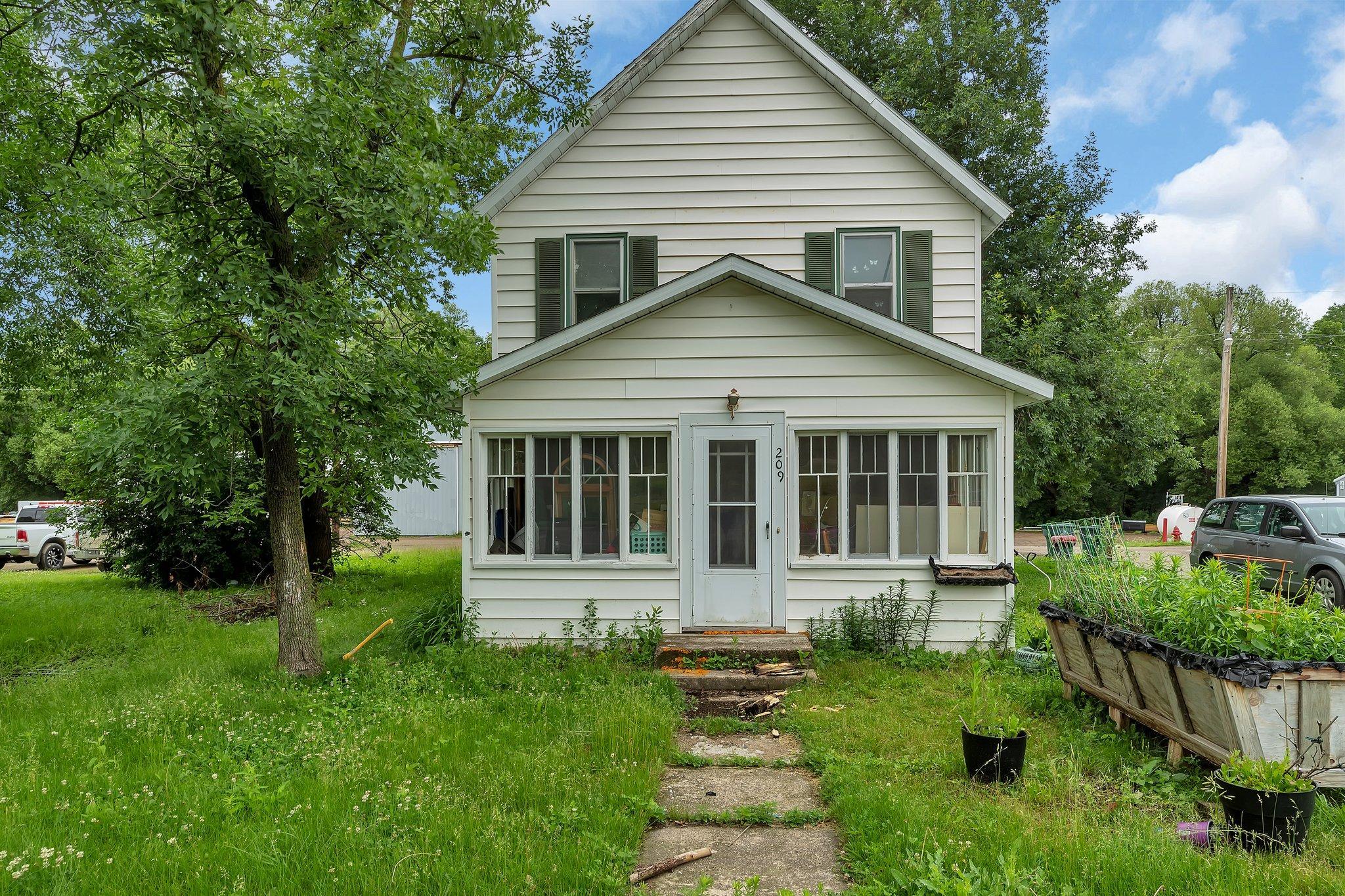 Residential 6747095