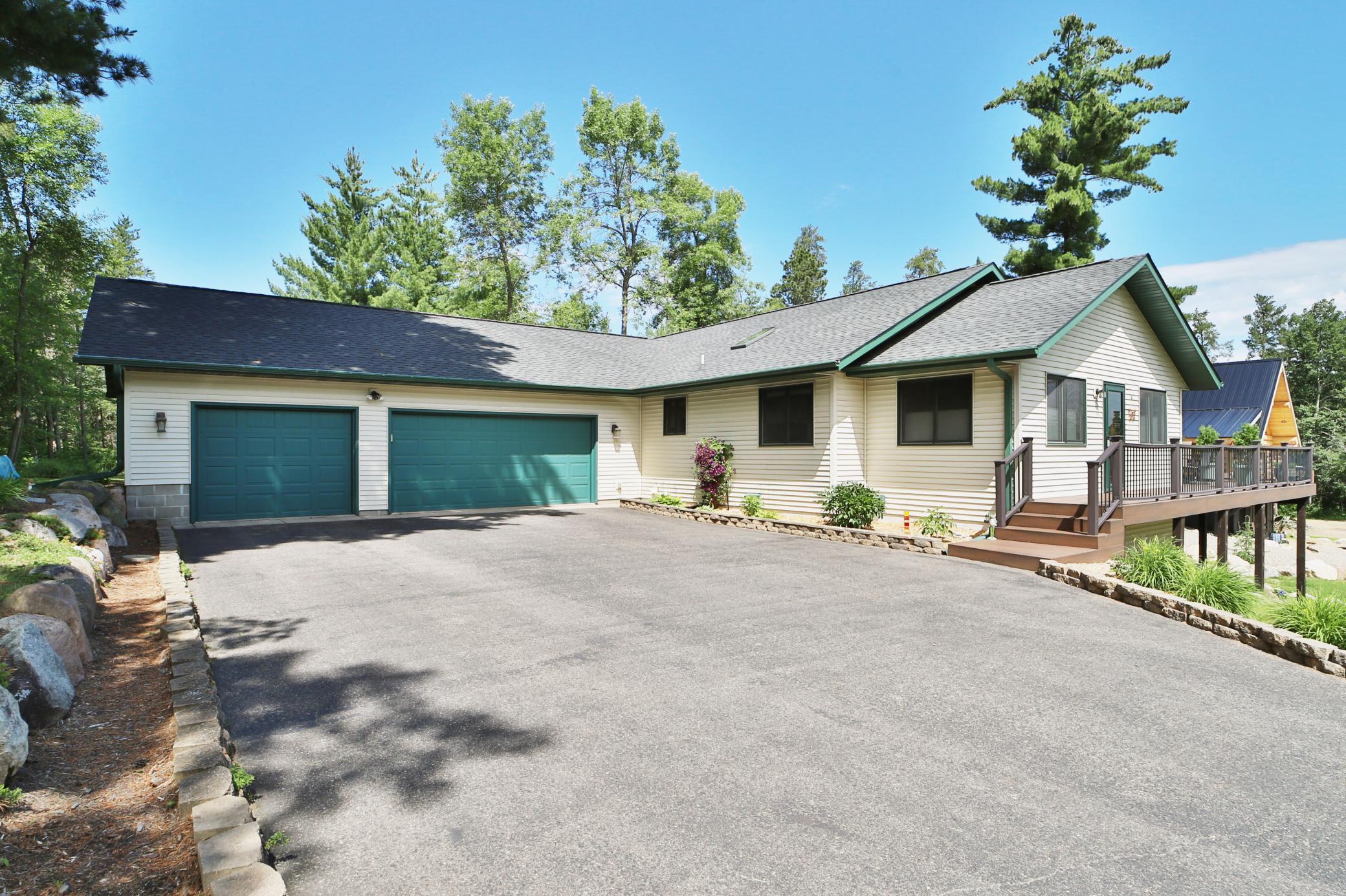 Lakehome 6747981