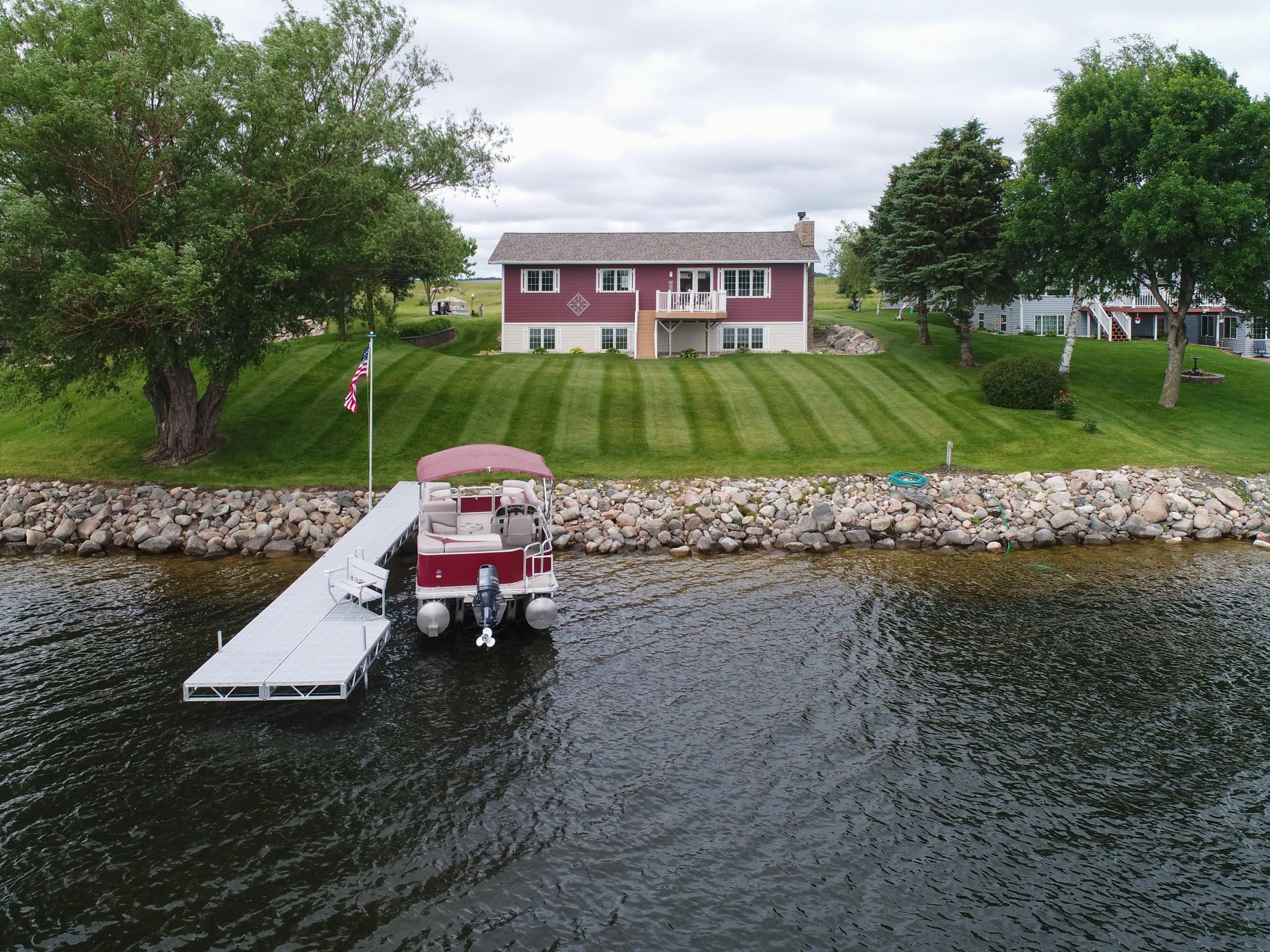 Lakehome 6748852