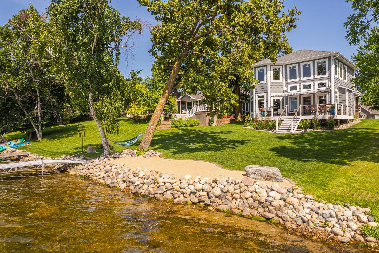 Lakehome 6751019