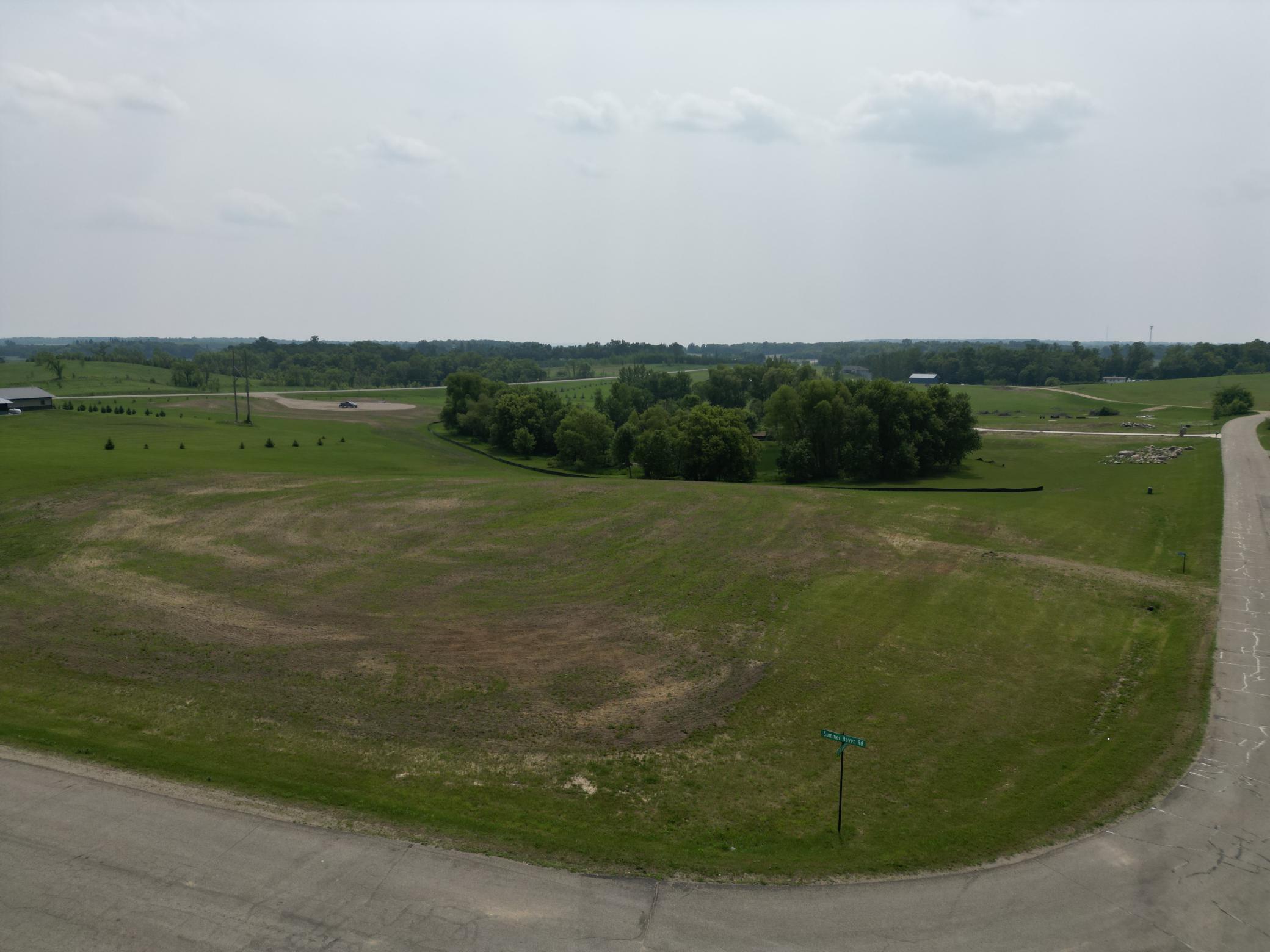 Land 6753619