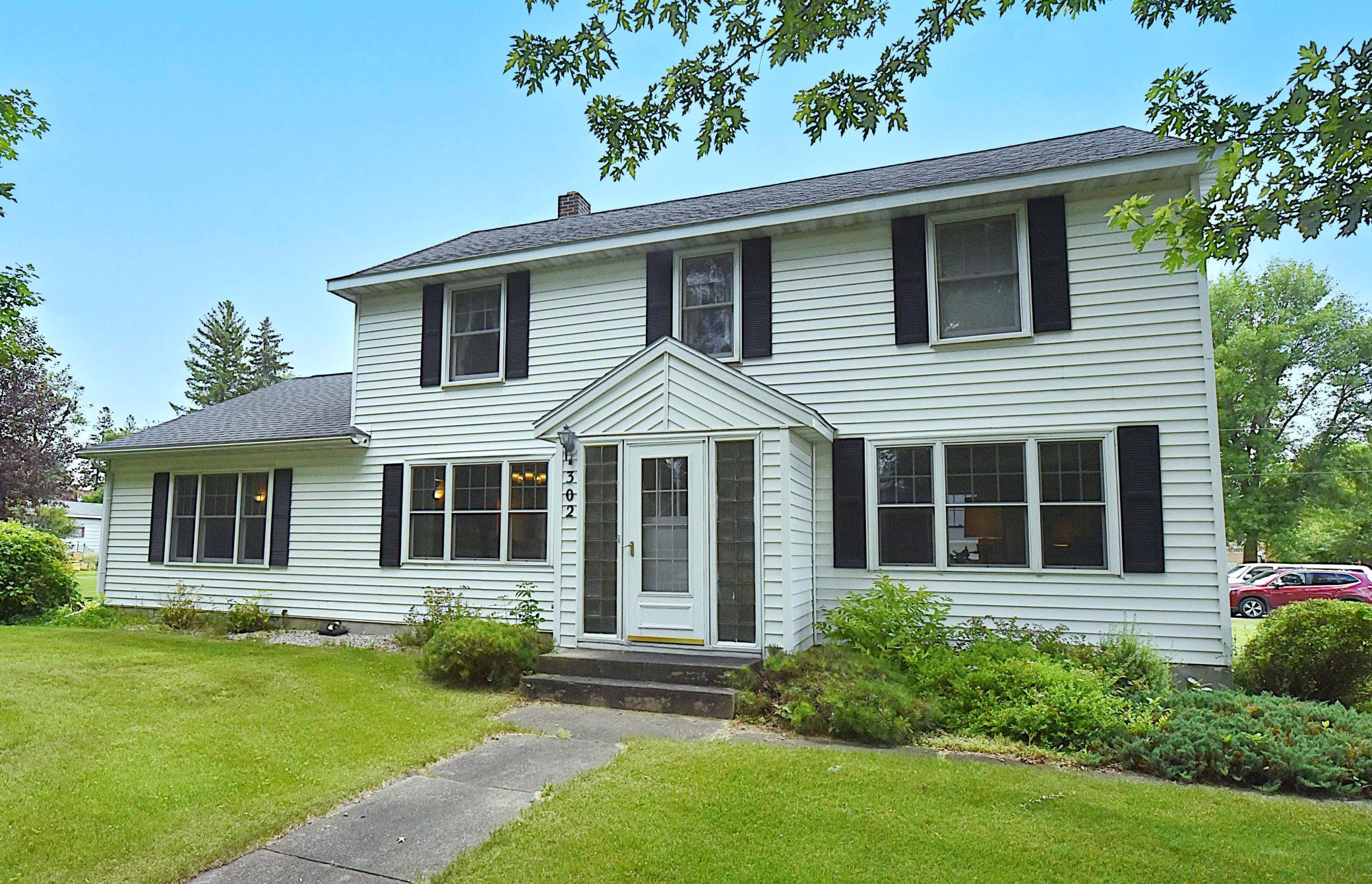 Residential 6757923