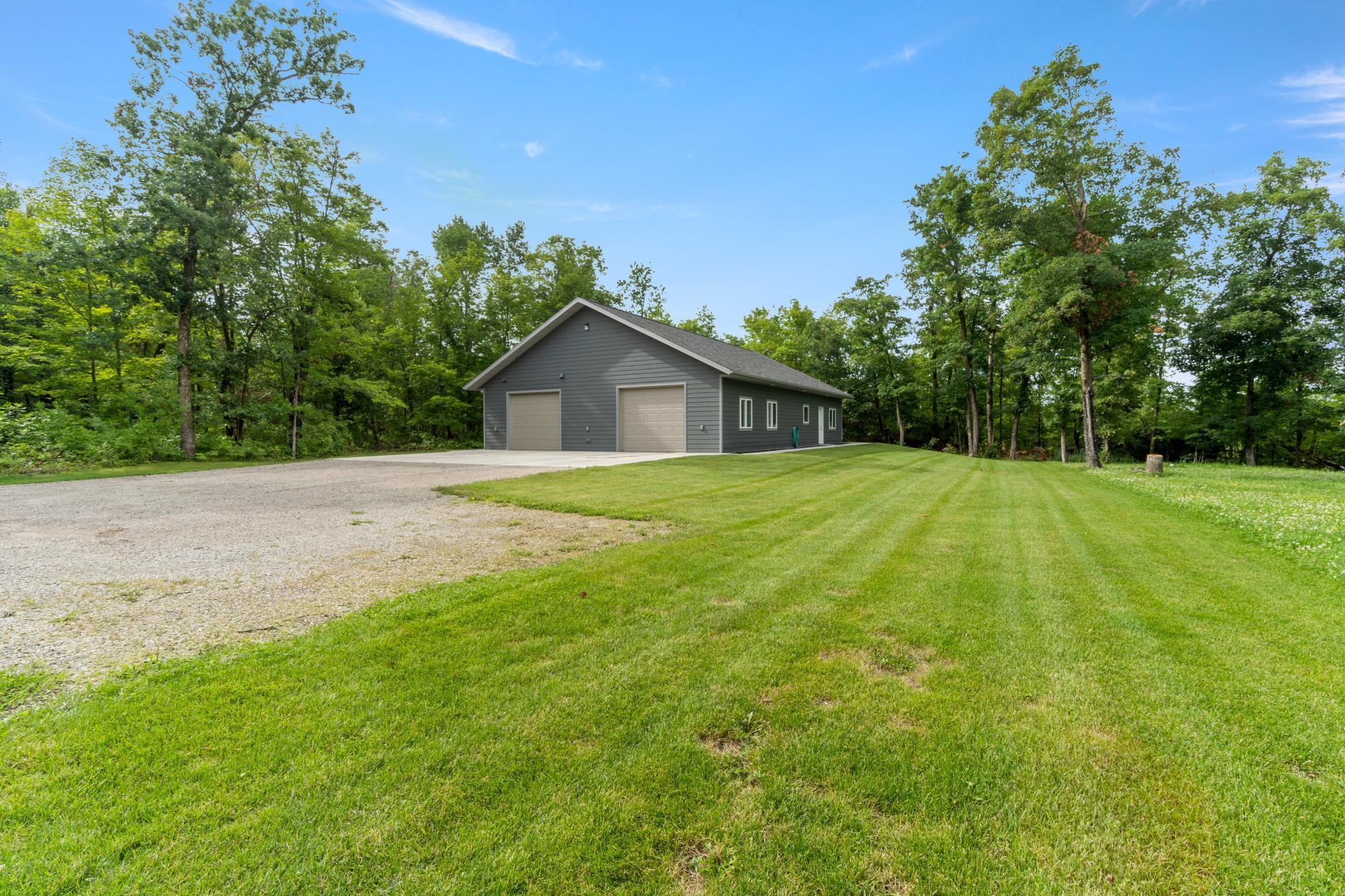 Residential 6760545