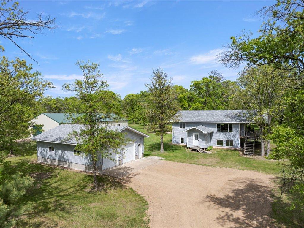 Residential 6760553