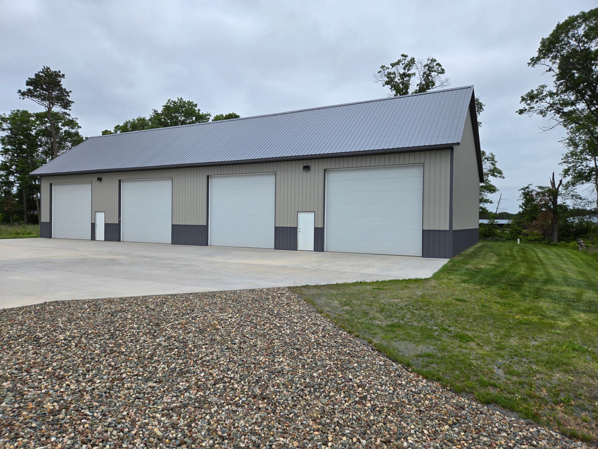 Residential 6761179