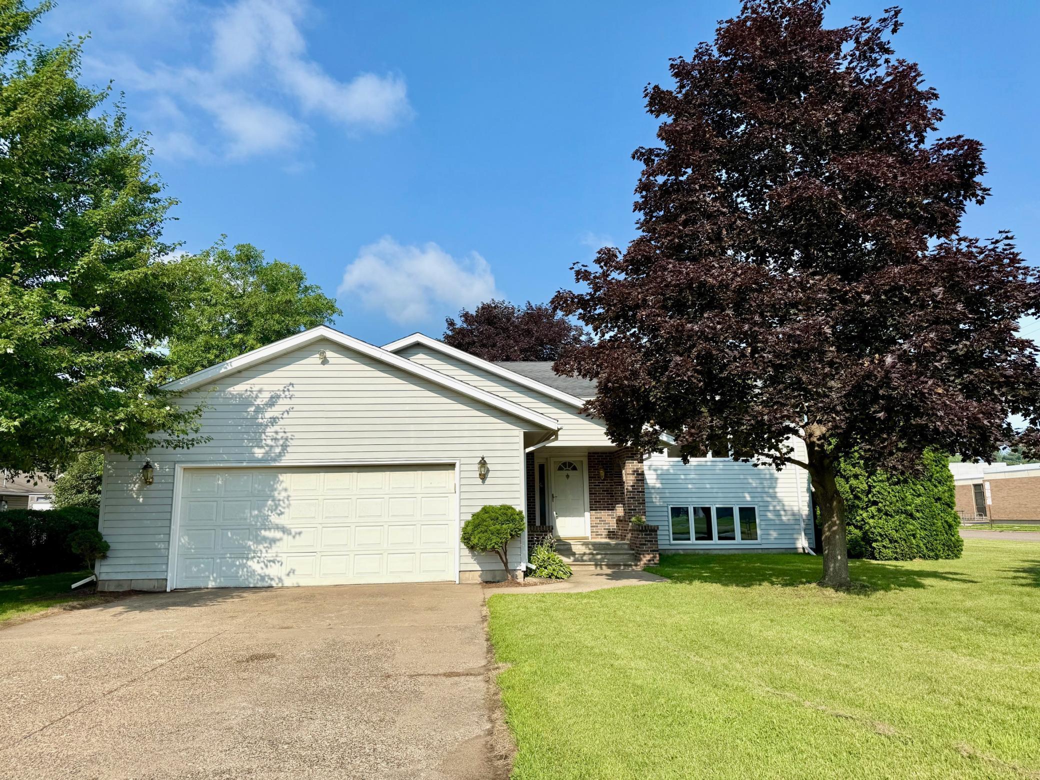 Residential 6761210