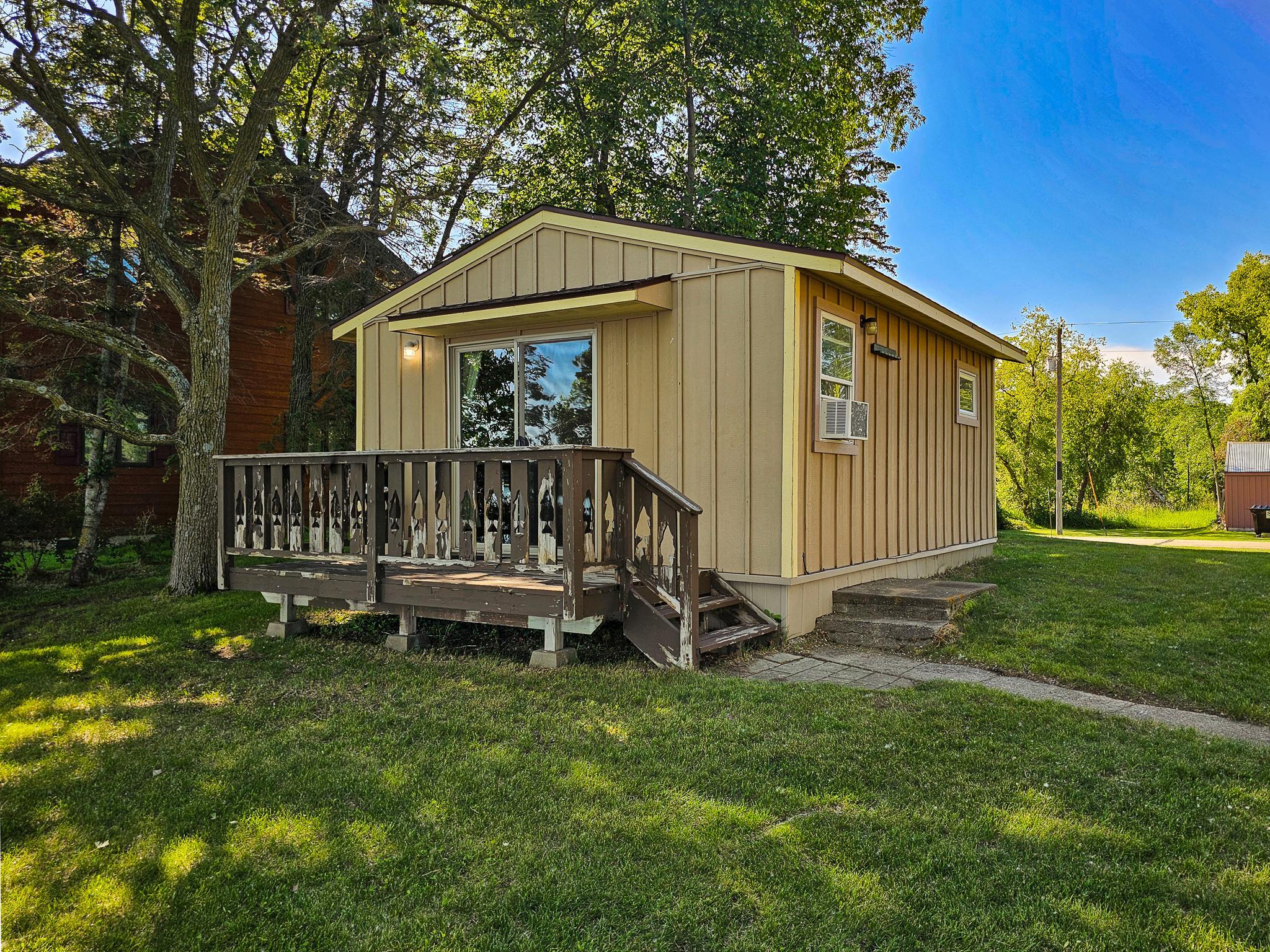 Lakehome 6762871