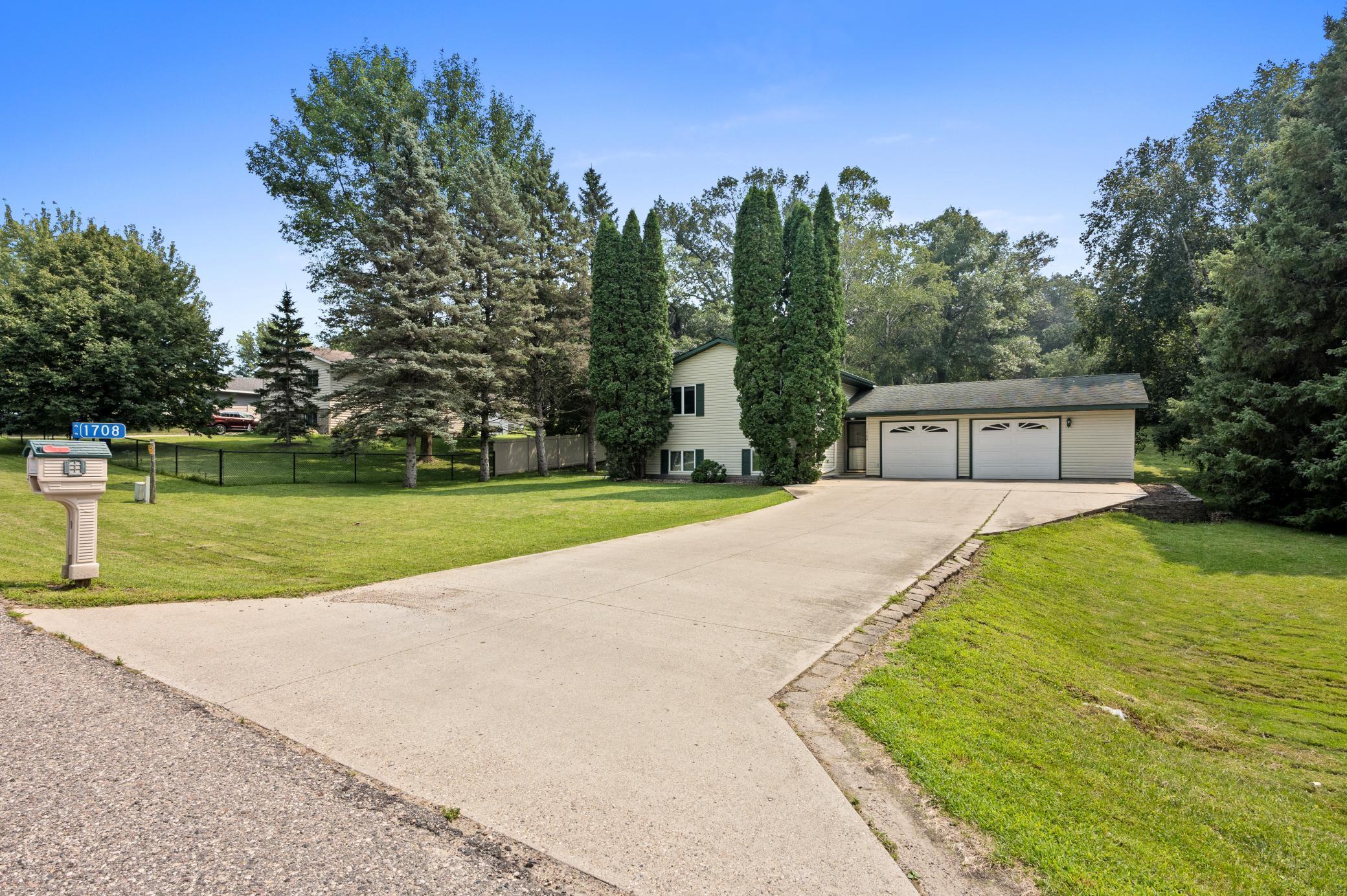 Residential 6770629