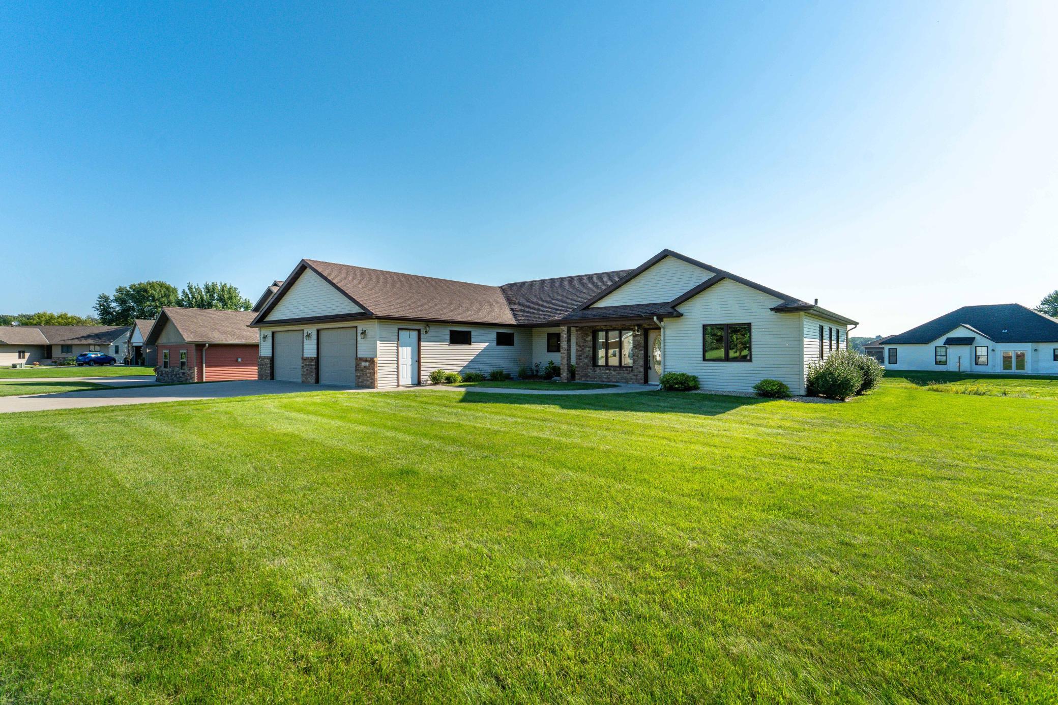 Residential 6771947