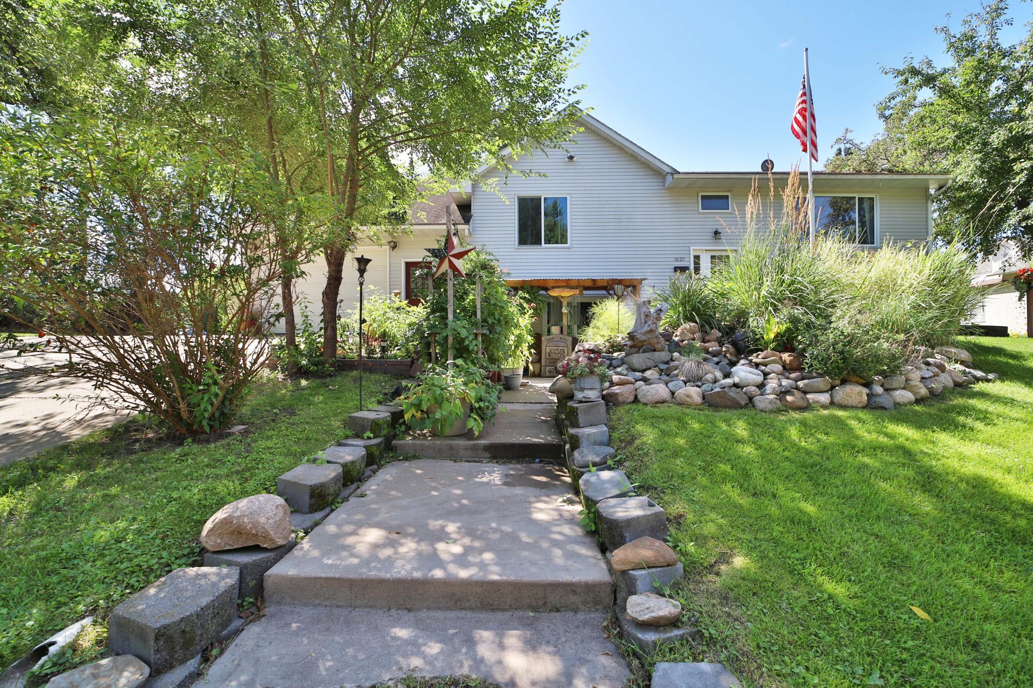 Residential 6772154