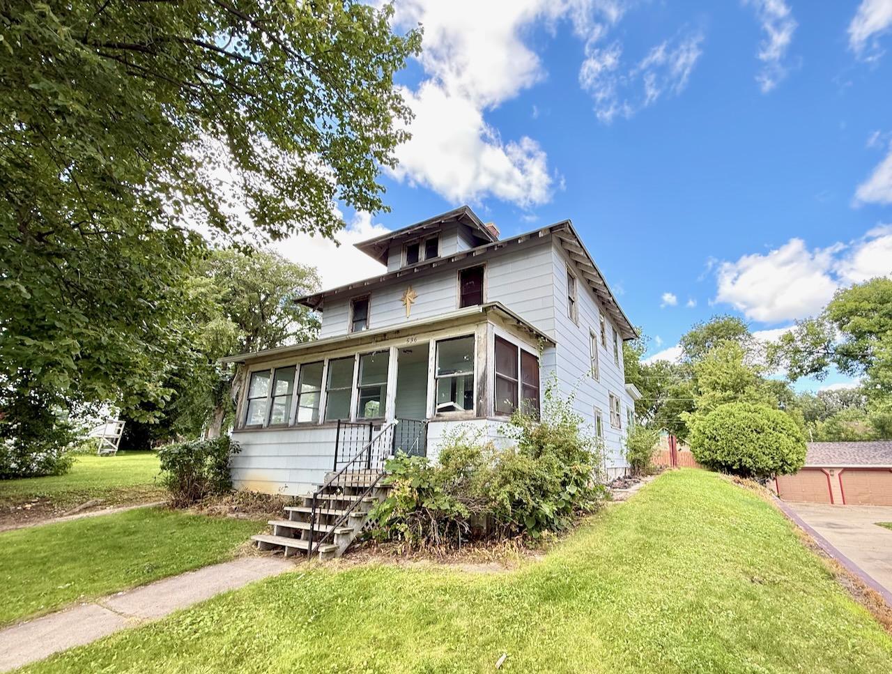 Residential 6779247