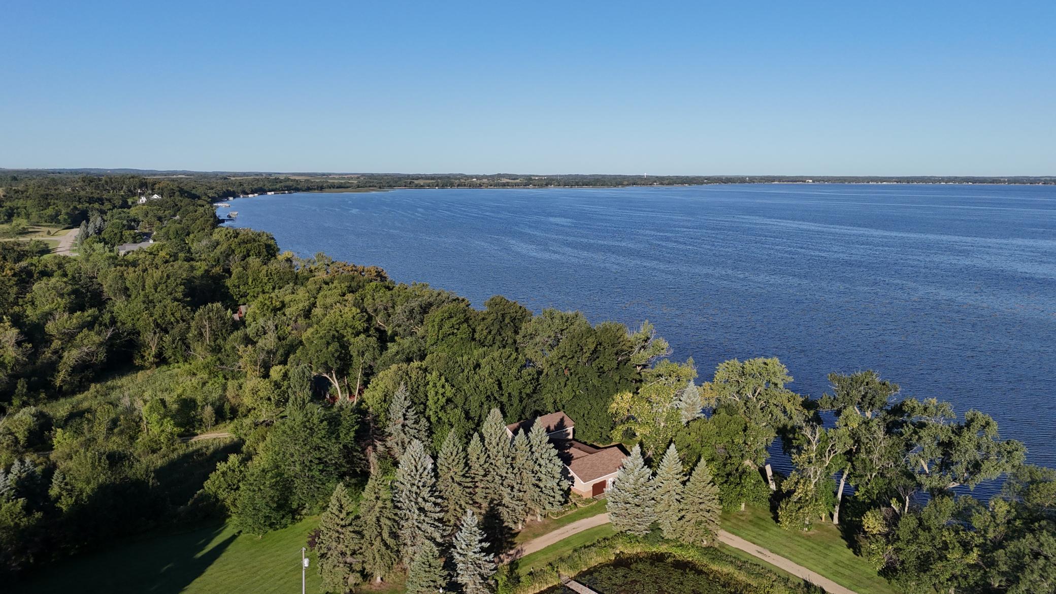 Lakehome 6780270