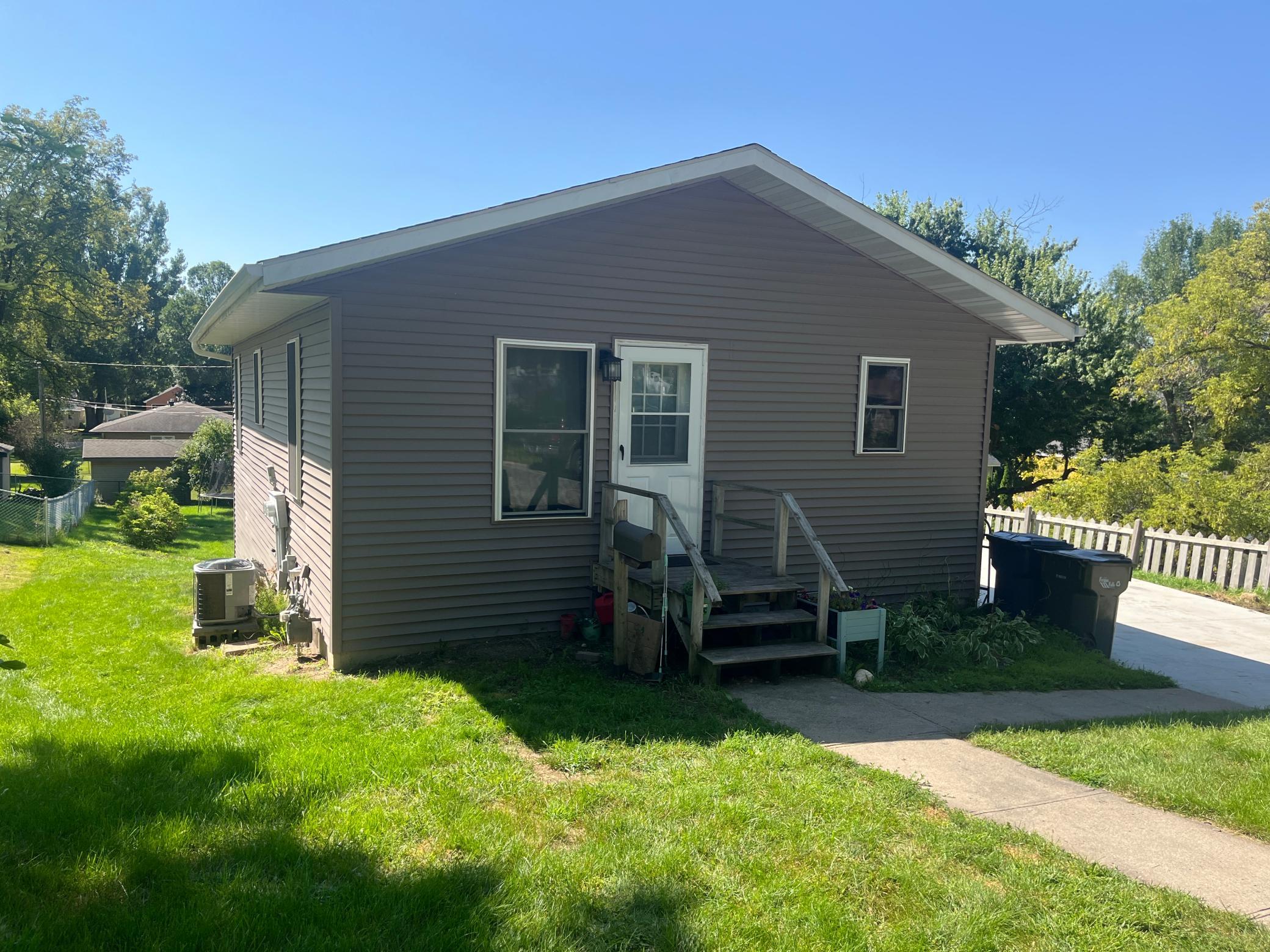 Residential 6780329