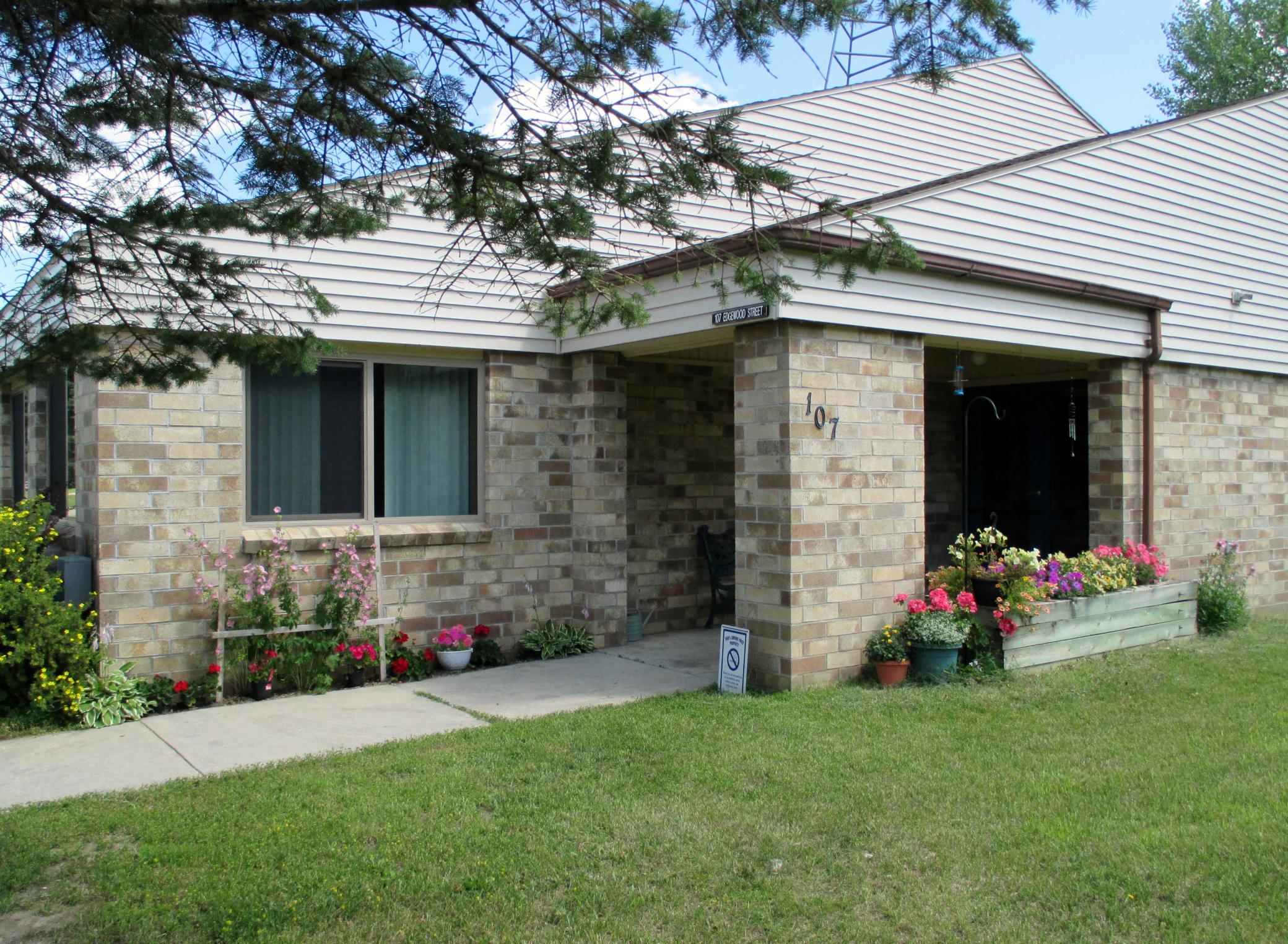 Residential 6780493