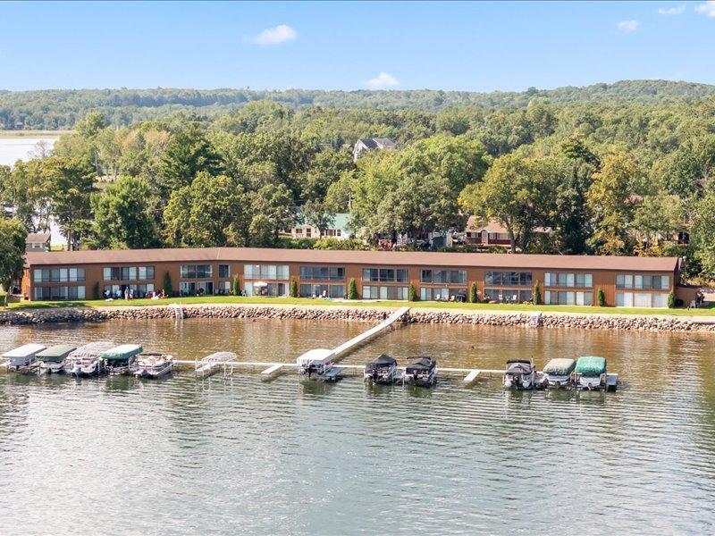 Lakehome 6782565