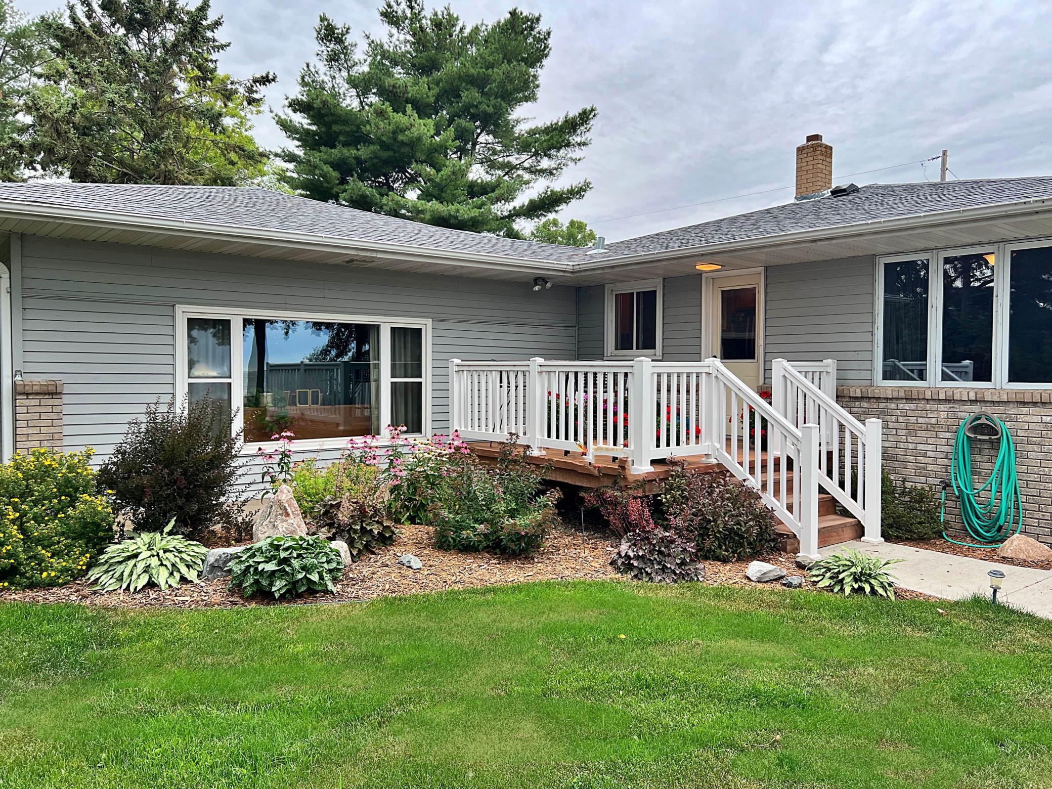 Lakehome 6789669