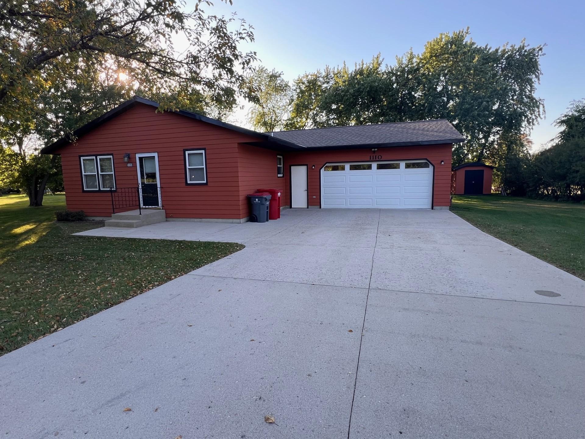 Residential 6790096