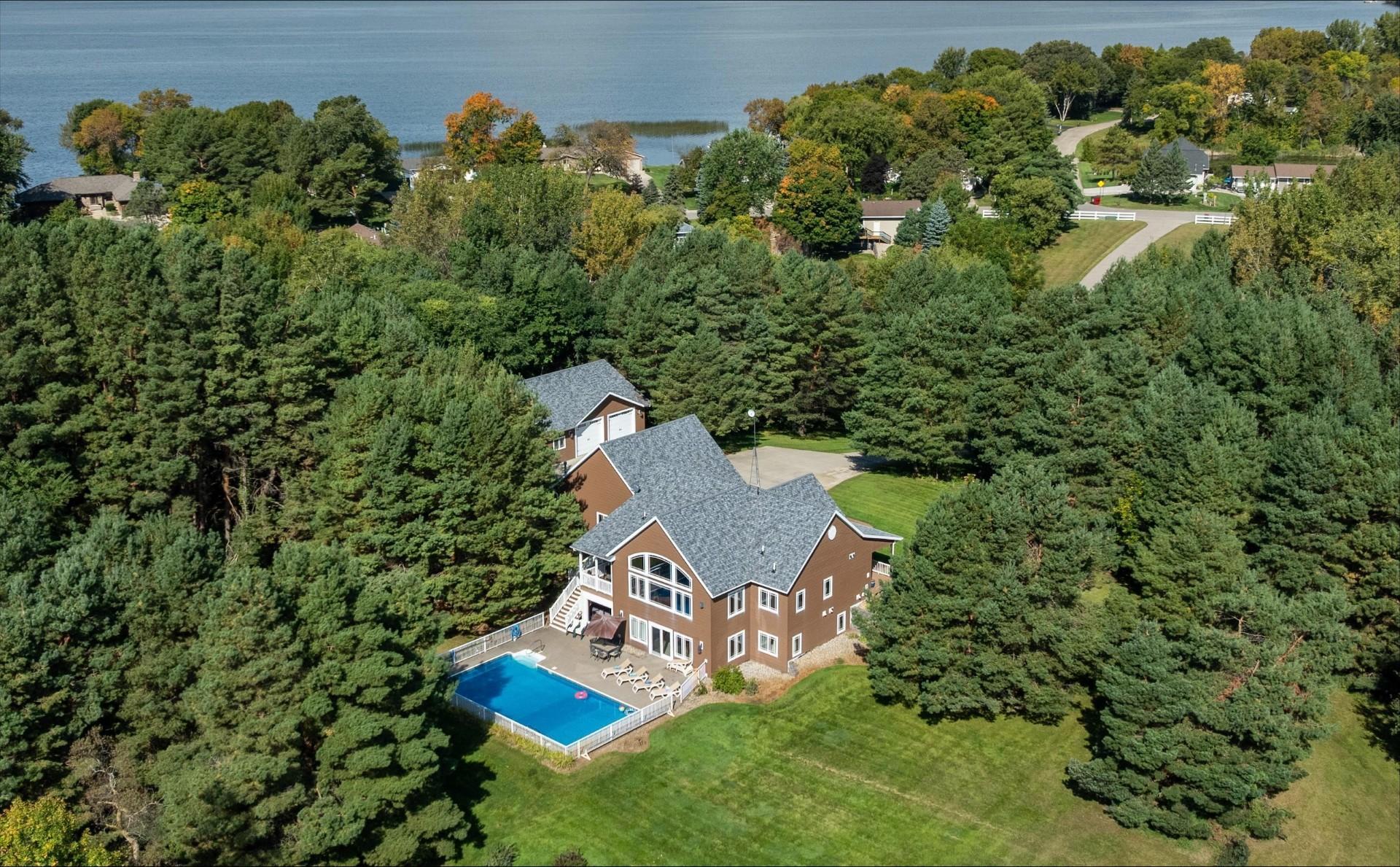 Residential 6790426
