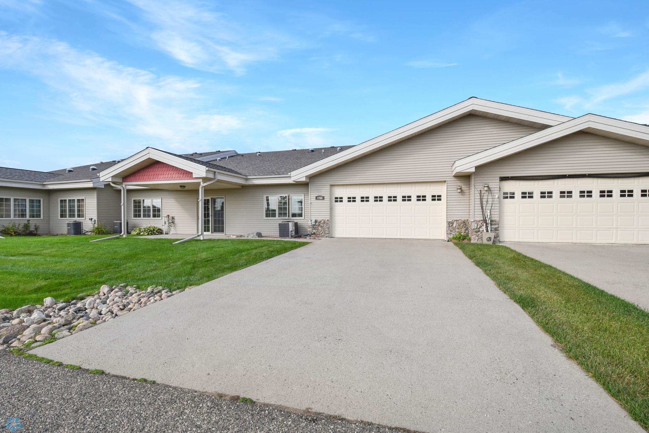 Residential 6794549