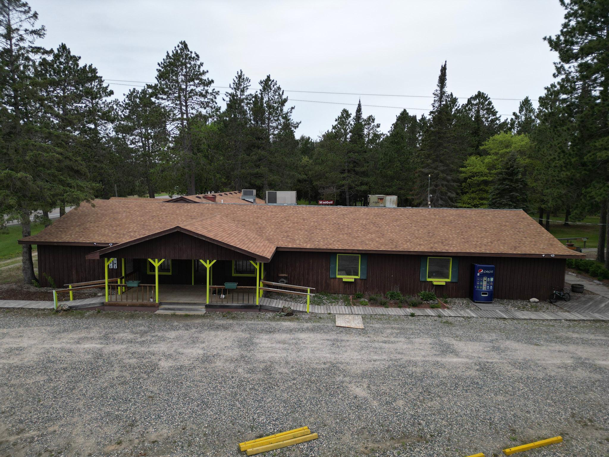 Commercial 6795202