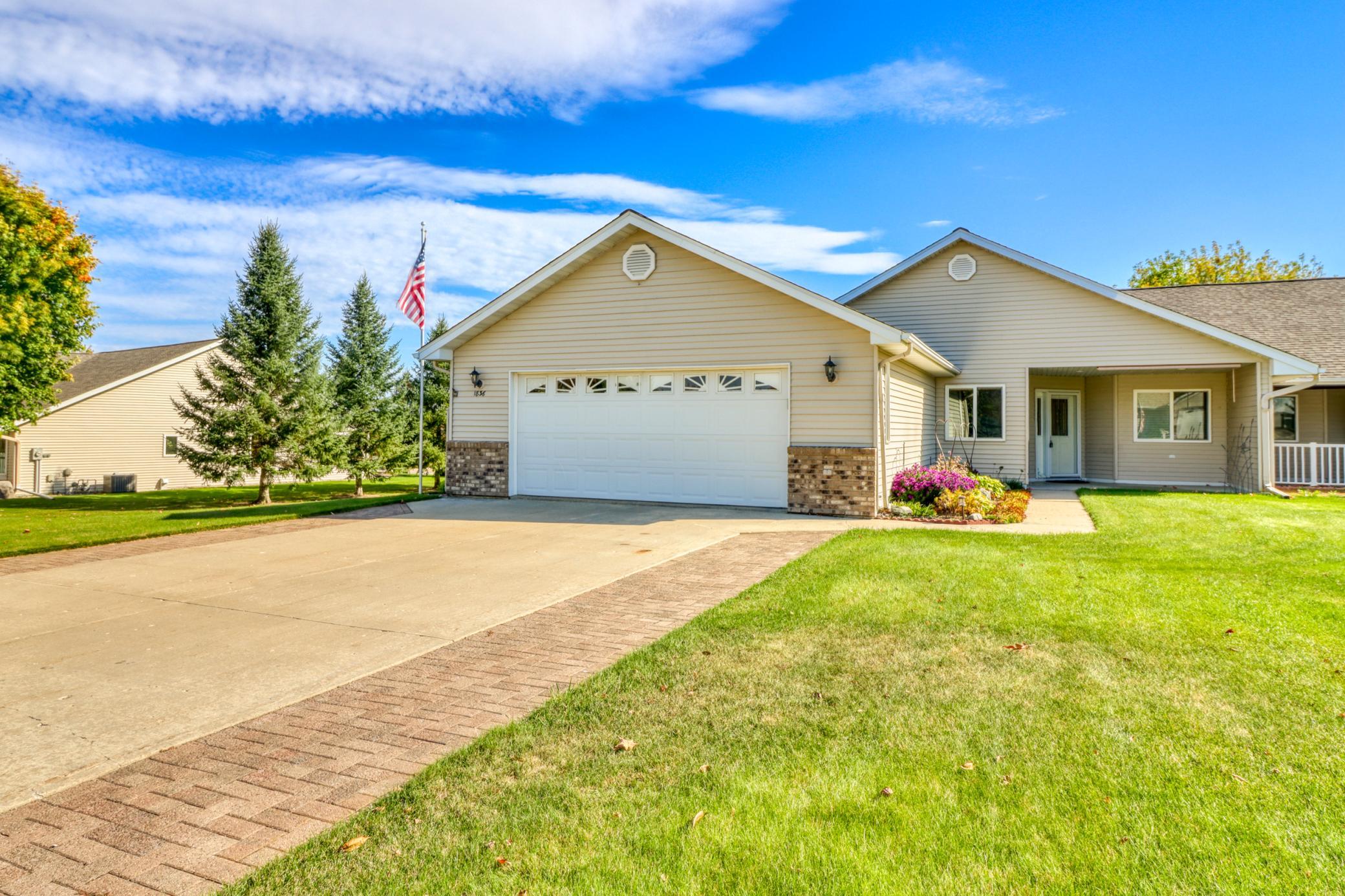 Residential 6796874