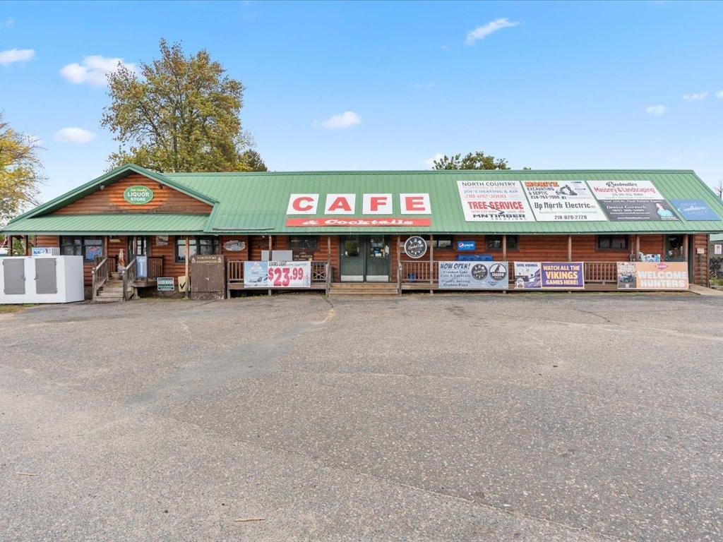 Commercial 6796990
