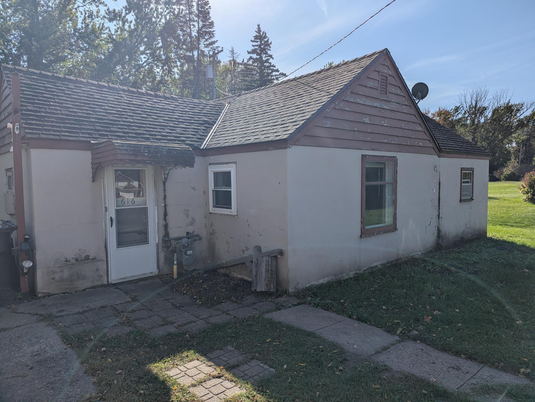 Residential 6799728