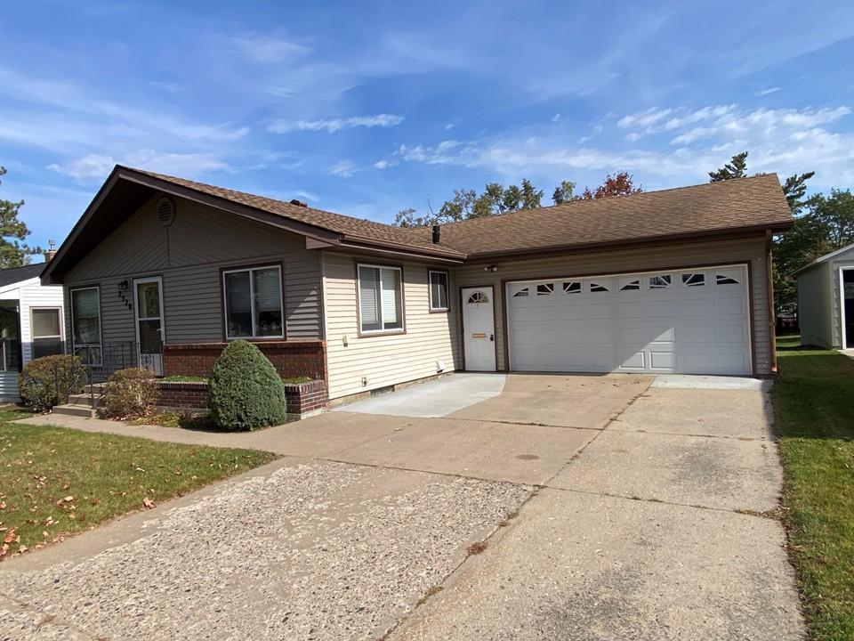 Residential 6799881