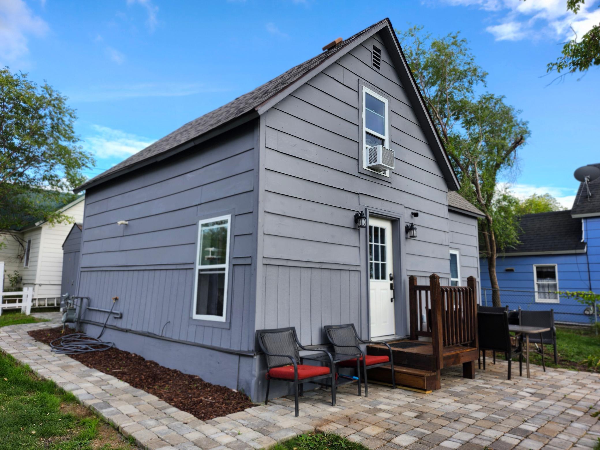 Residential 6800419